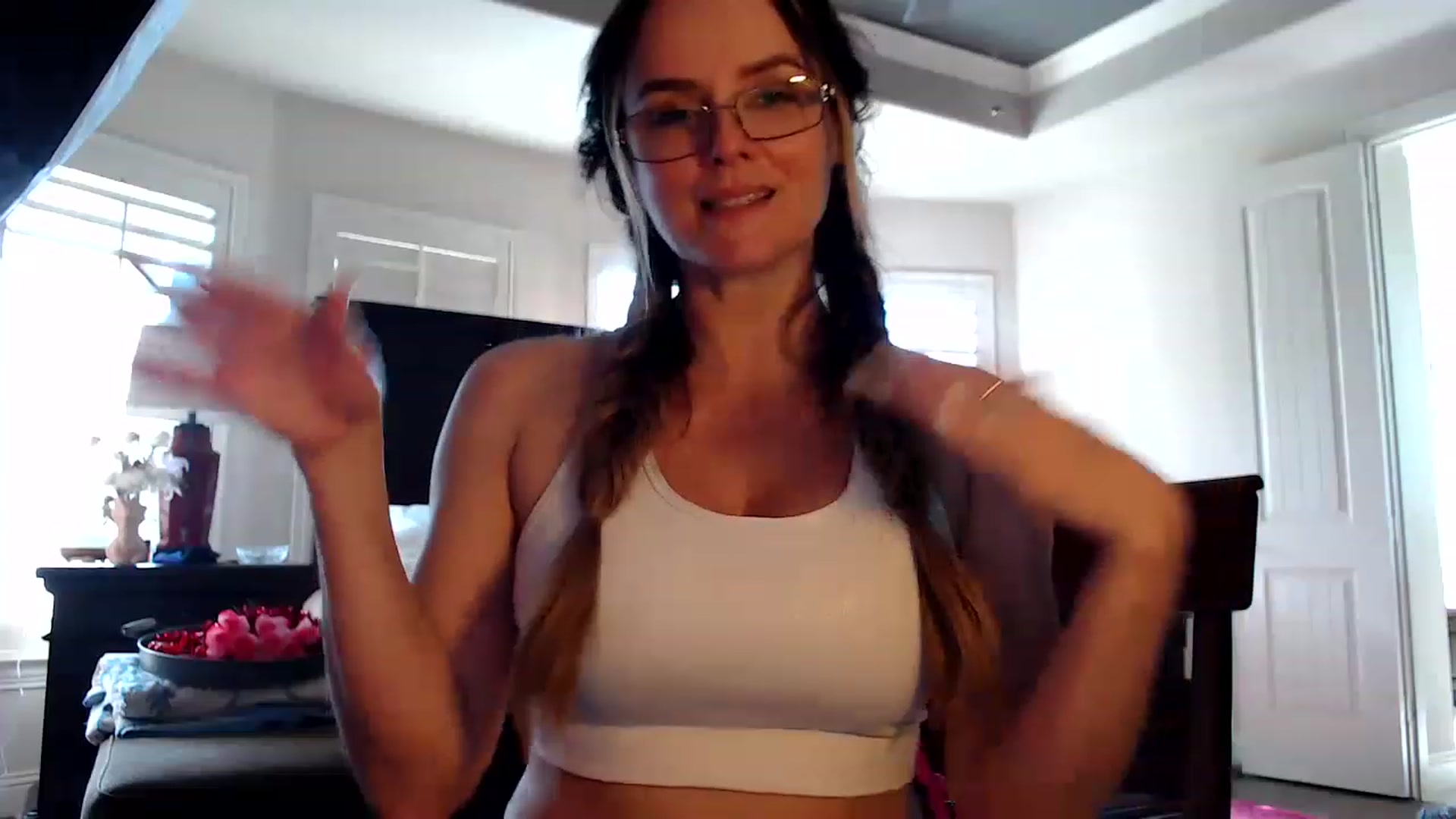 Gallery image thumbnail from Kitty_Hawkins's myfreecams stream on, 01/18/2023, 20:24 image 7 of 20