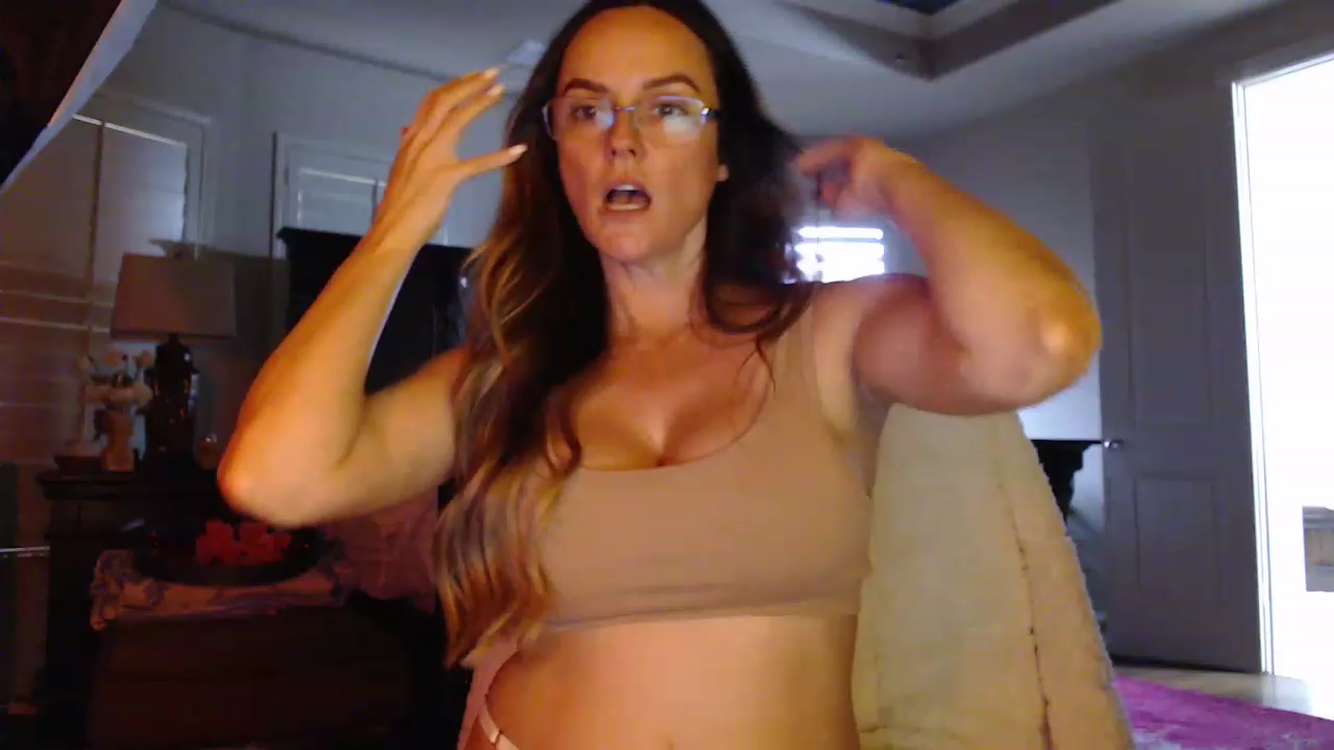 Gallery image thumbnail from Kitty_Hawkins's myfreecams stream on, 01/21/2023, 17:00 image 20 of 20