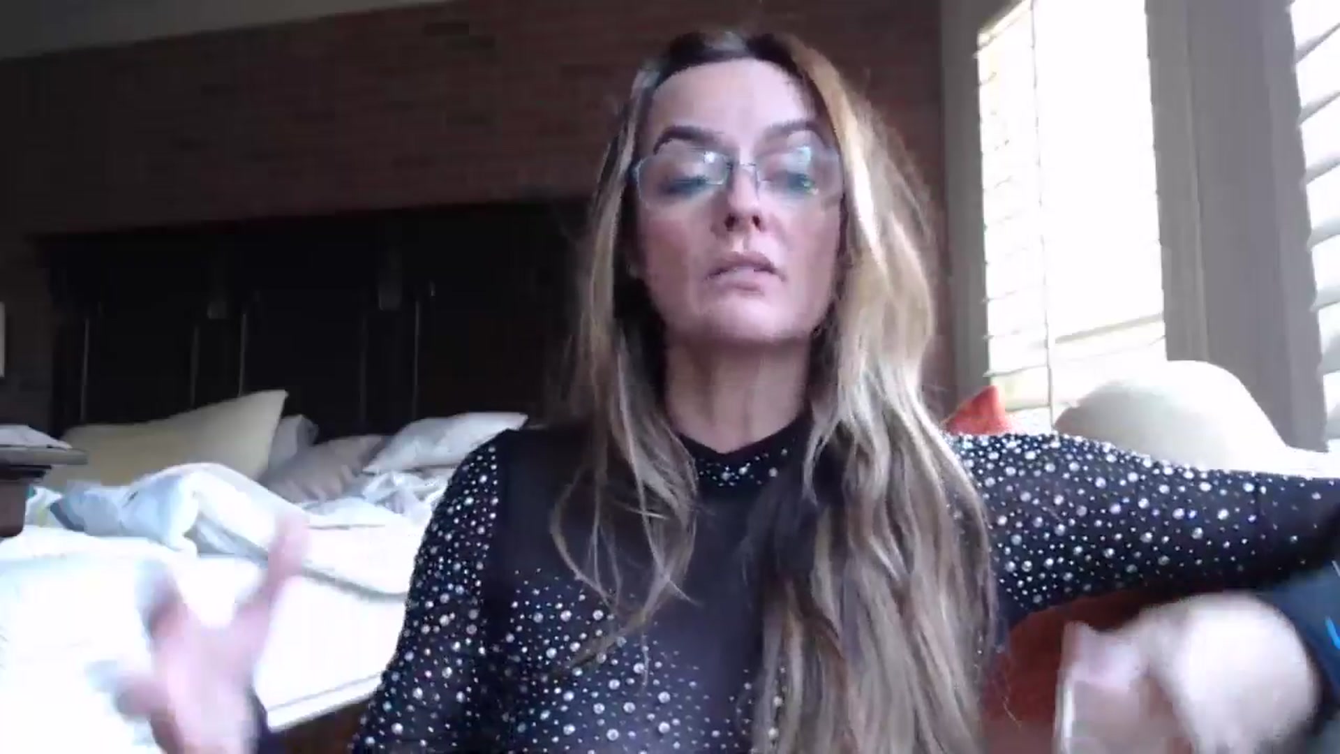 Gallery image thumbnail from Kitty_Hawkins's myfreecams stream on, 05/18/2024, 17:29 image 8 of 20