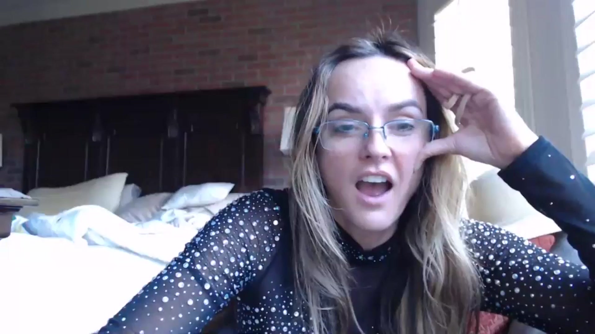 Gallery image thumbnail from Kitty_Hawkins's myfreecams stream on, 05/18/2024, 17:29 image 12 of 20