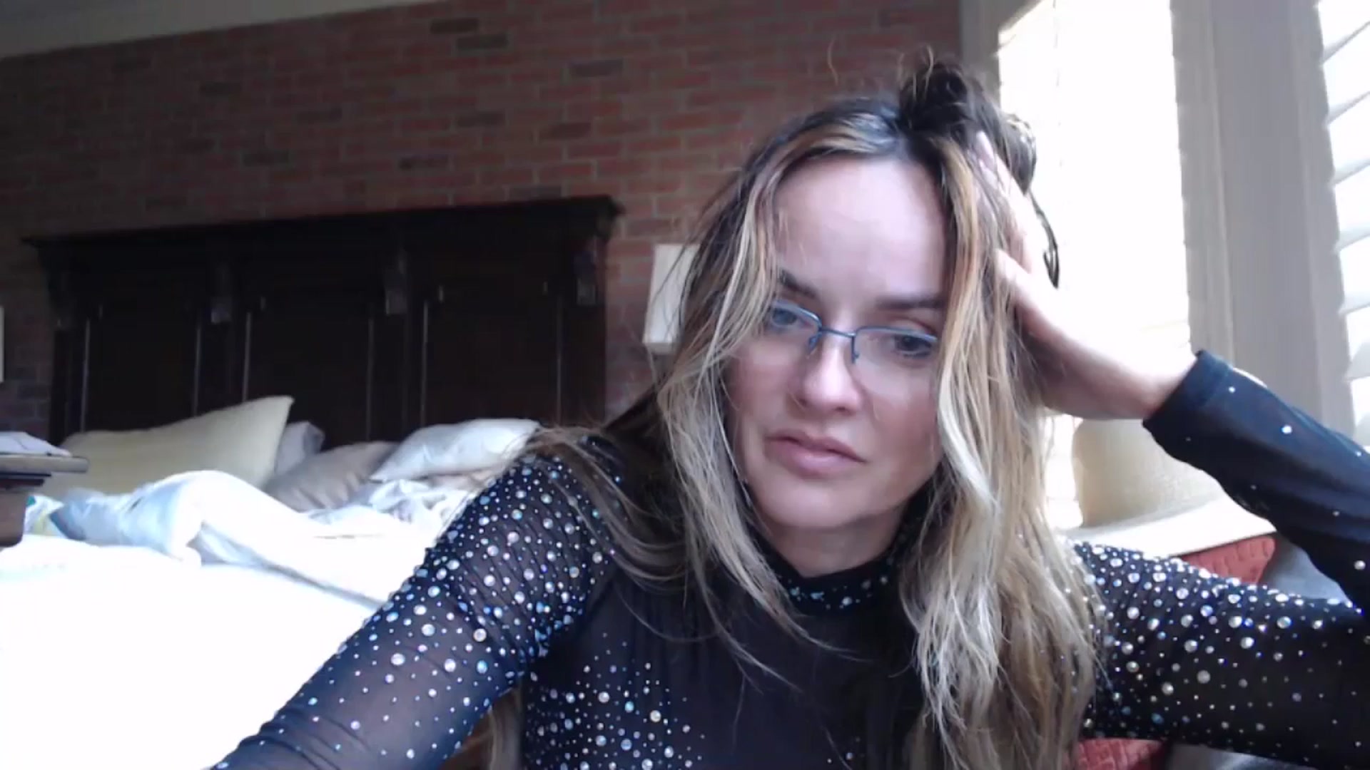 Gallery image thumbnail from Kitty_Hawkins's myfreecams stream on, 05/18/2024, 17:29 image 19 of 20