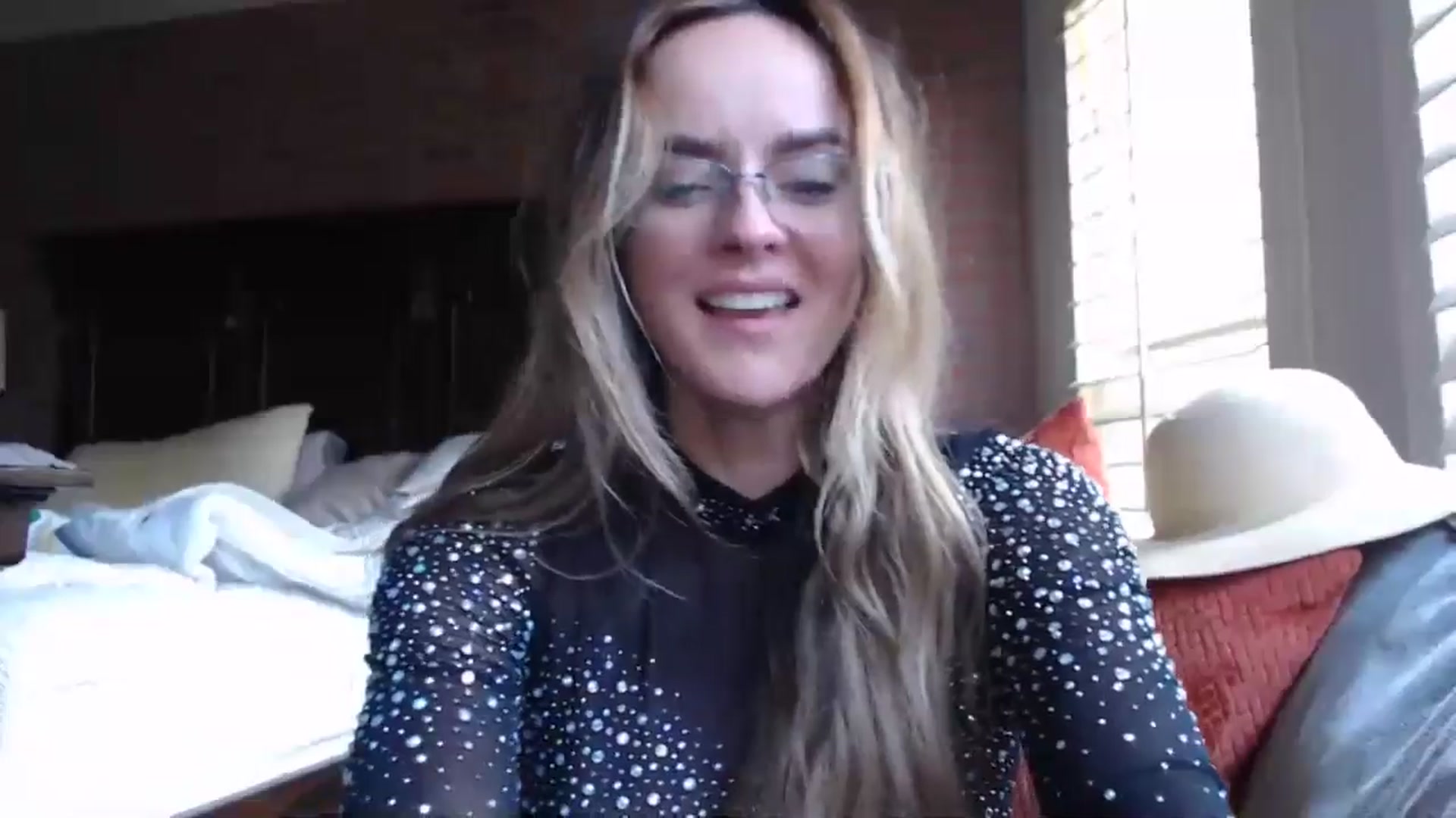 Gallery image thumbnail from Kitty_Hawkins's myfreecams stream on, 05/18/2024, 17:29 image 18 of 20