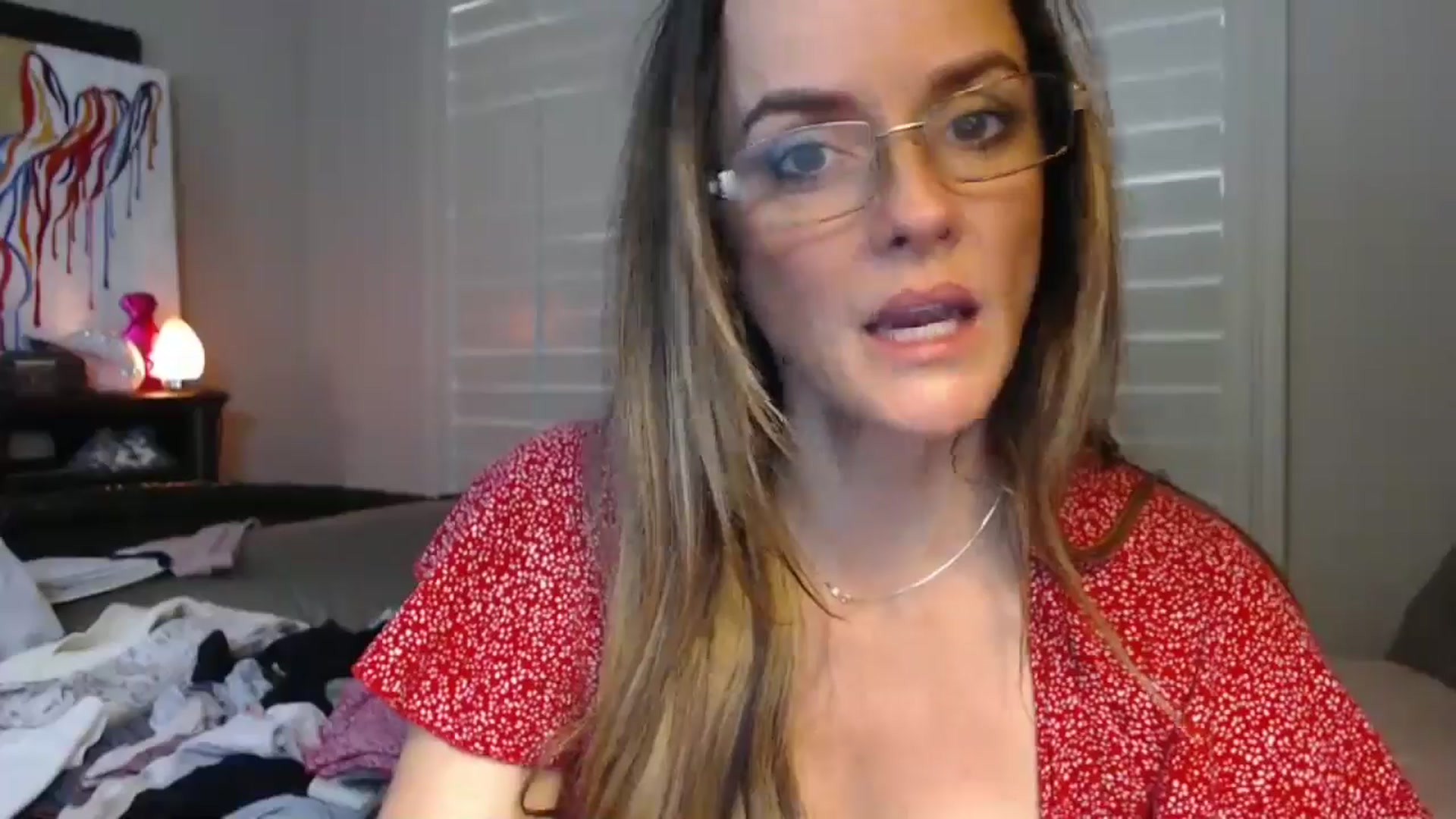 Gallery image thumbnail from Kitty_Hawkins's myfreecams stream on, 08/22/2024, 18:12 image 12 of 20