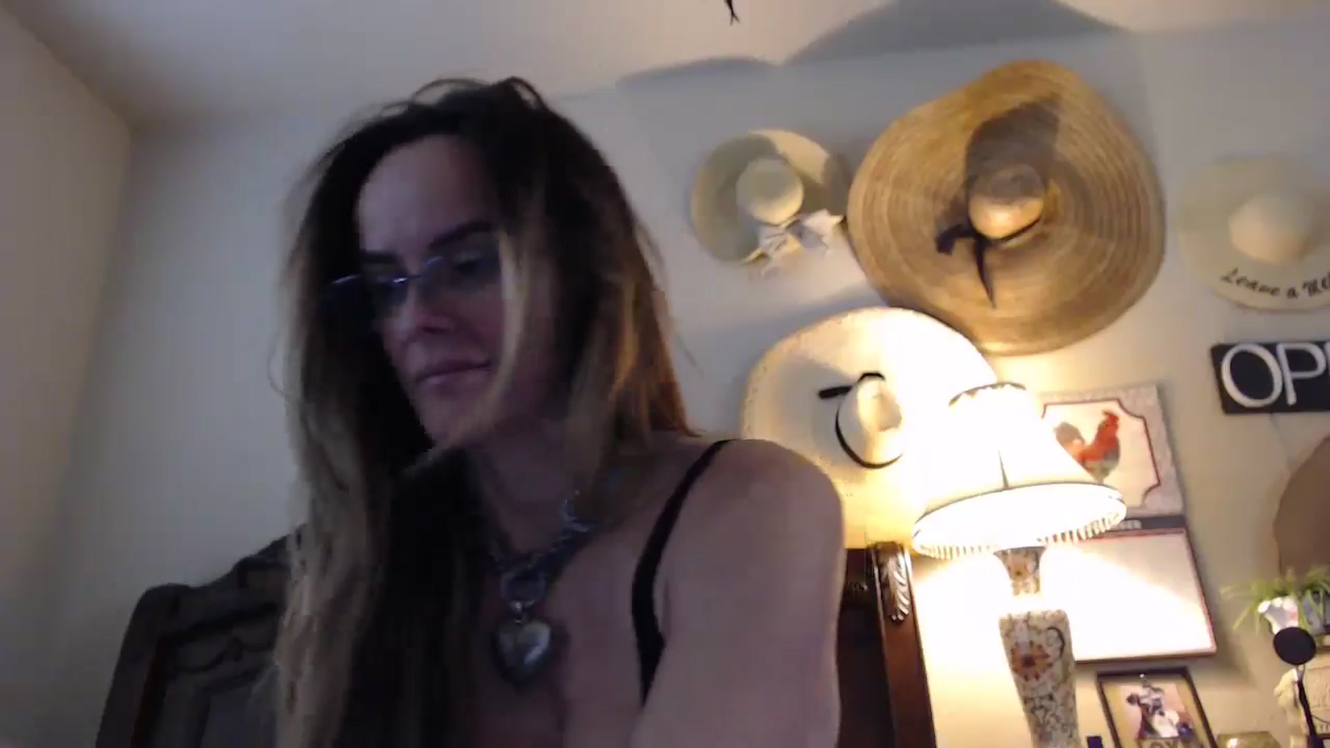Gallery image thumbnail from Kitty_Hawkins's myfreecams stream on, 09/17/2024, 16:58 image 19 of 20