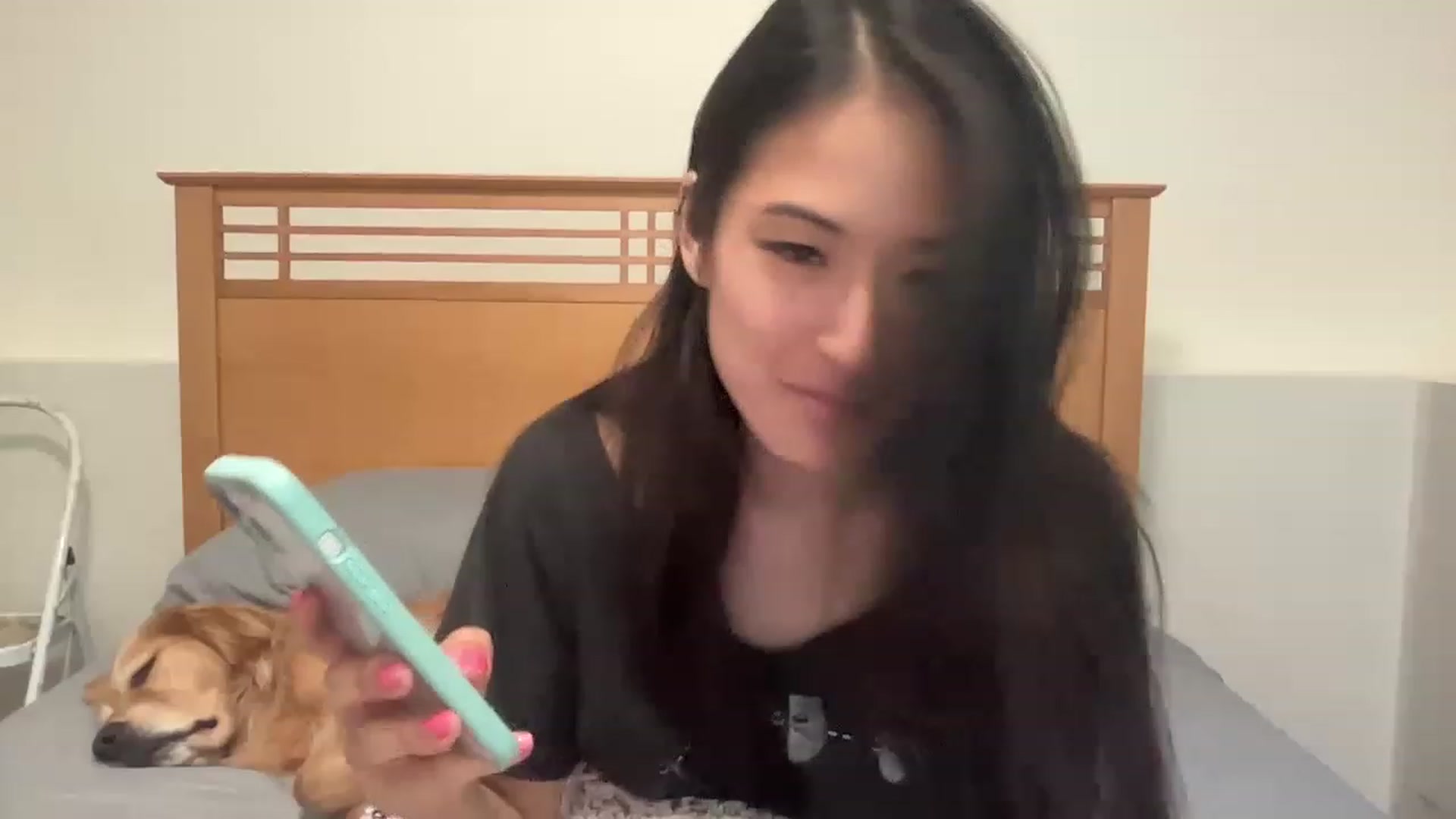 Gallery image thumbnail from Kitty_Kimmie's myfreecams stream on, 06/19/2023, 17:56 image 15 of 20