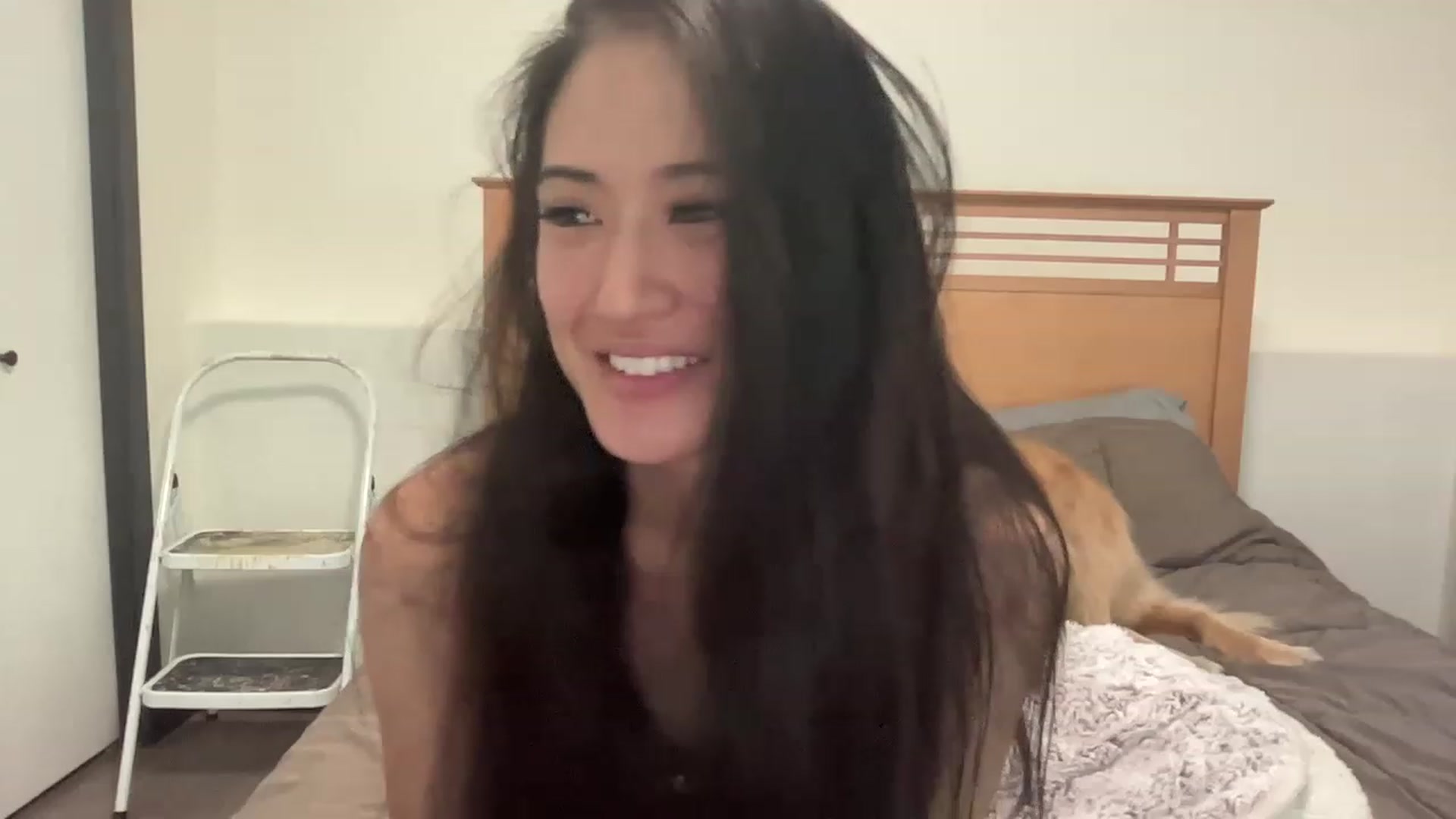 Gallery image thumbnail from Kitty_Kimmie's myfreecams stream on, 06/22/2023, 16:42 image 6 of 20