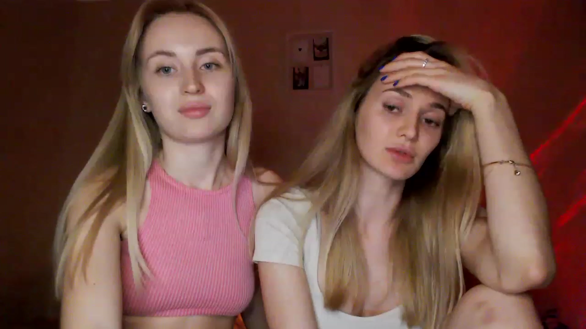 Gallery image thumbnail from Kitty_XXX's myfreecams stream on, 04/14/2023, 18:11 image 20 of 20