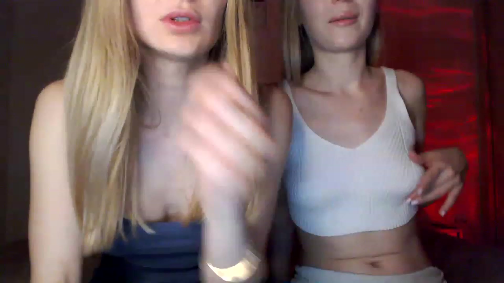 Gallery image thumbnail from Kitty_XXX's myfreecams stream on, 04/15/2023, 18:50 image 13 of 20