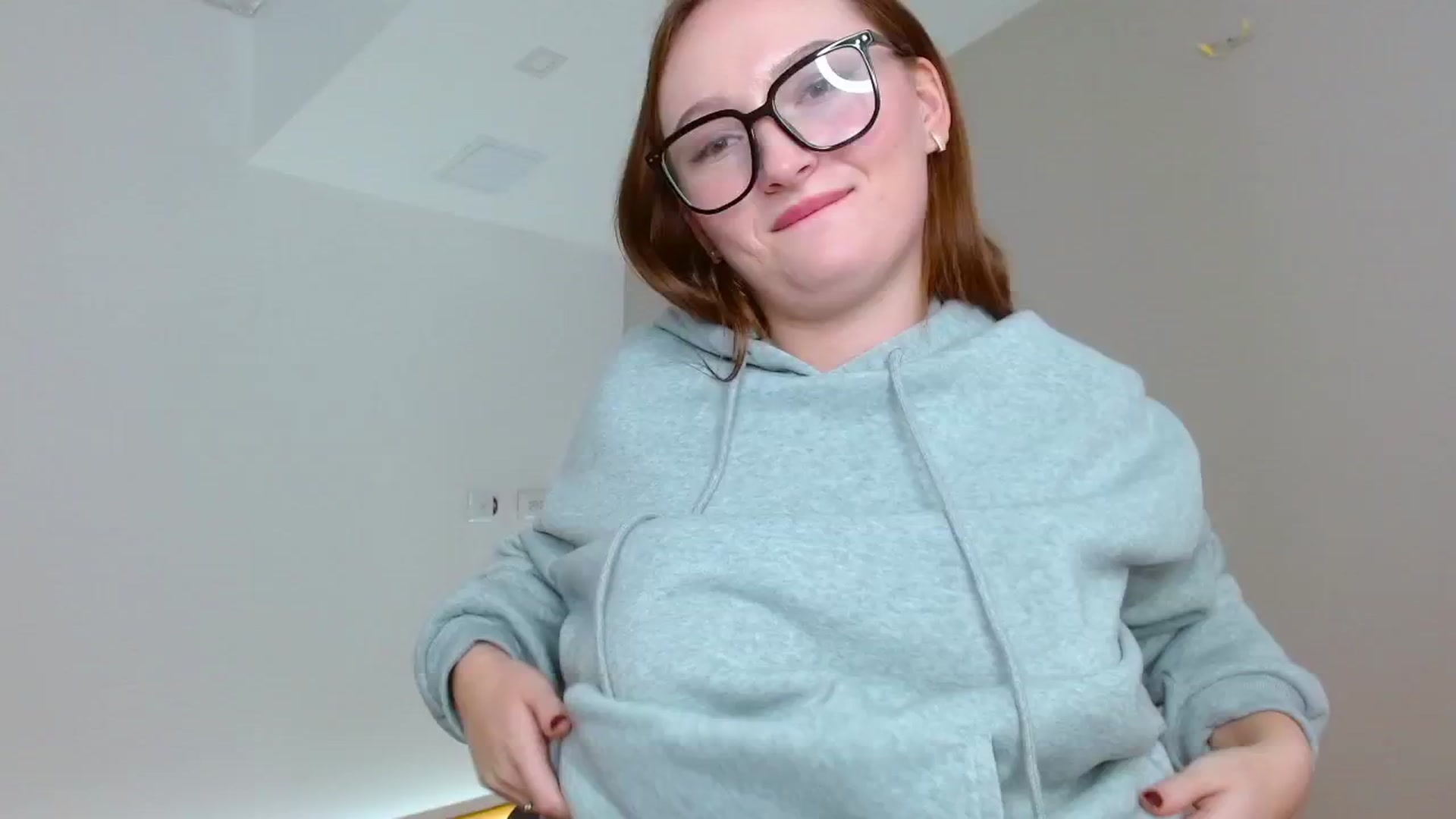 Gallery image thumbnail from Kitty_blush's myfreecams stream on, 11/21/2024, 13:22 image 15 of 20