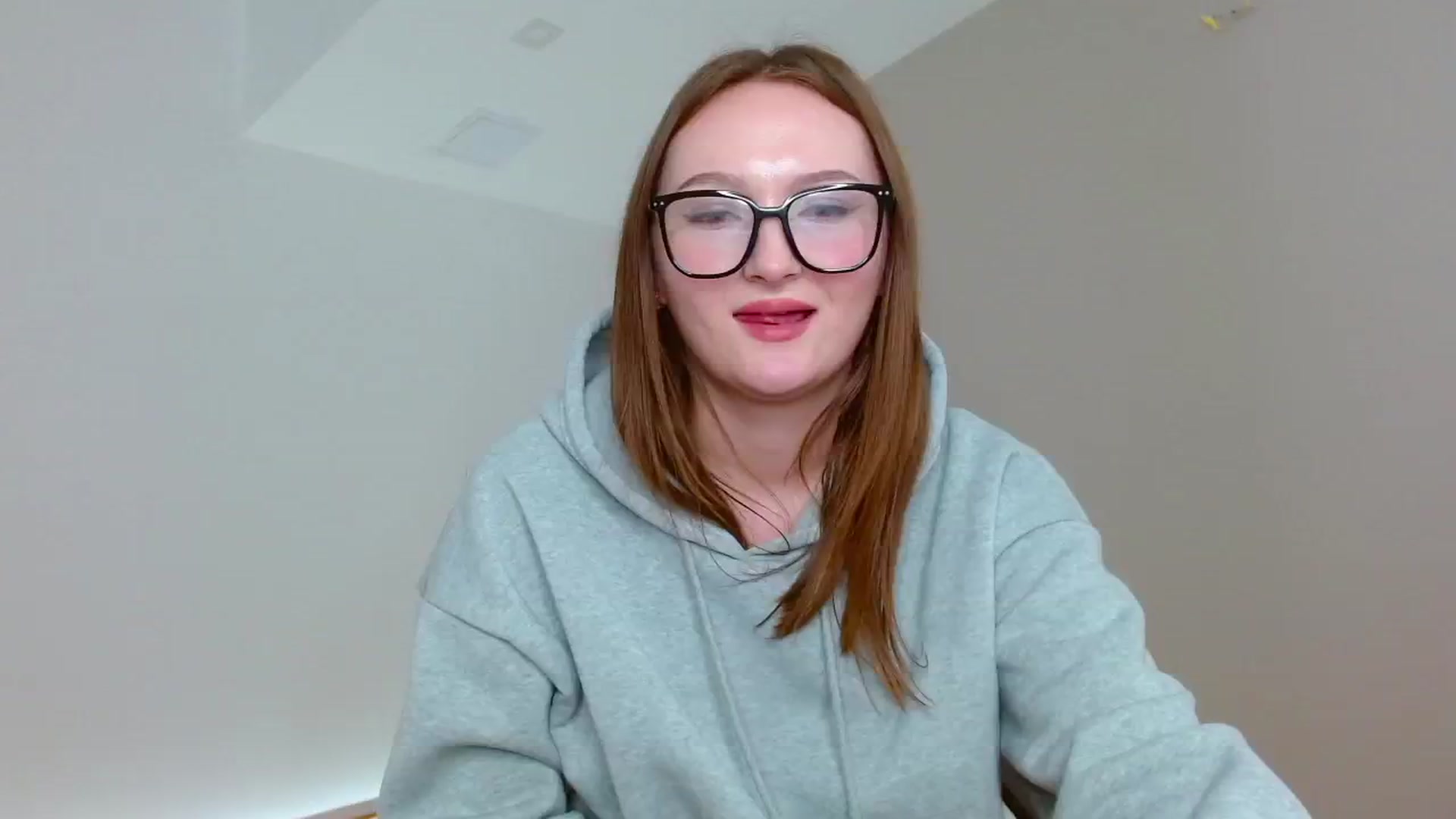 Gallery image thumbnail from Kitty_blush's myfreecams stream on, 11/21/2024, 13:22 image 2 of 20