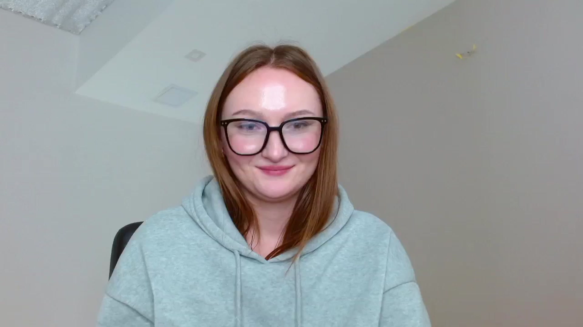 Gallery image thumbnail from Kitty_blush's myfreecams stream on, 11/21/2024, 14:47 image 14 of 20