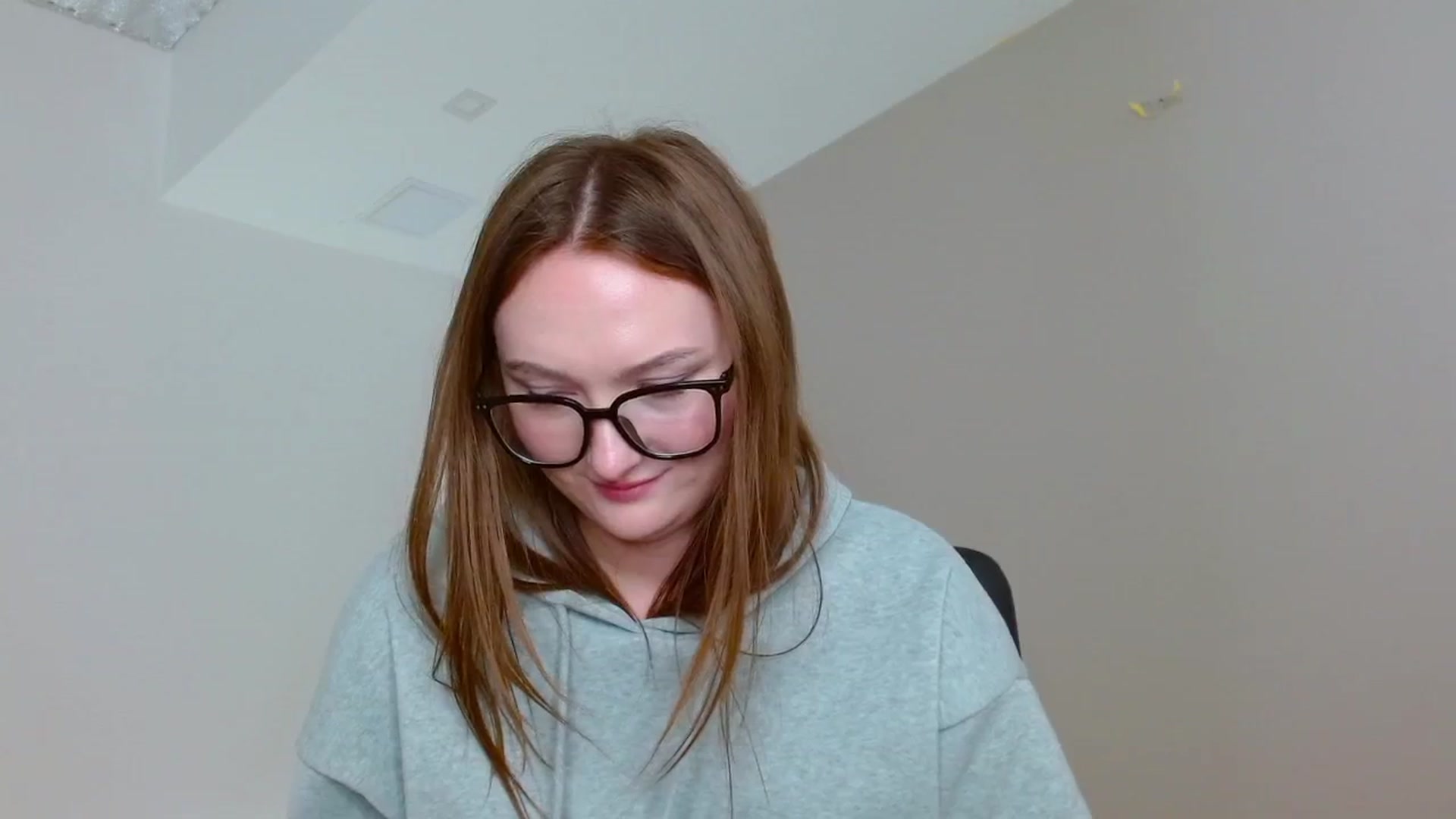 Gallery image thumbnail from Kitty_blush's myfreecams stream on, 11/21/2024, 15:43 image 18 of 20