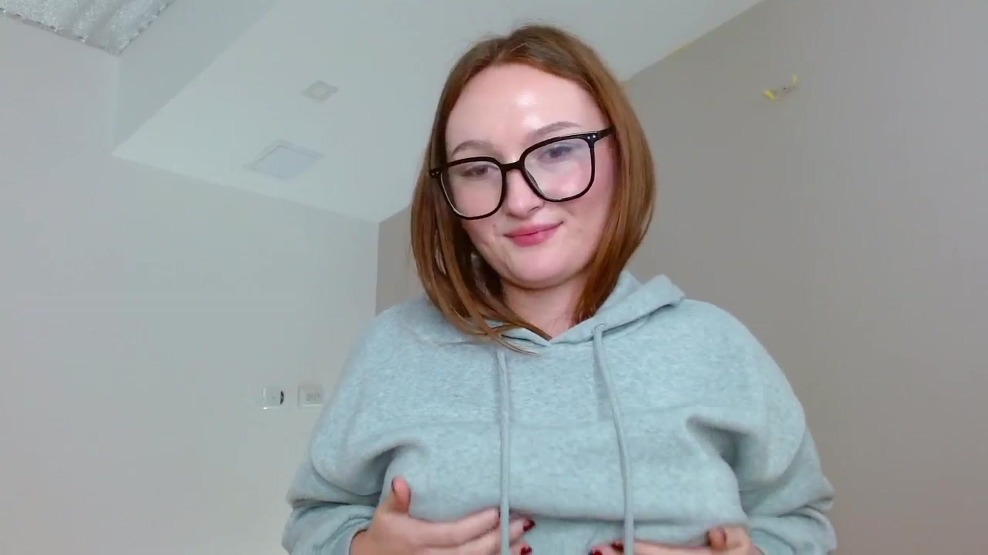Gallery image thumbnail from Kitty_blush's myfreecams stream on, 11/21/2024, 15:43 image 6 of 20