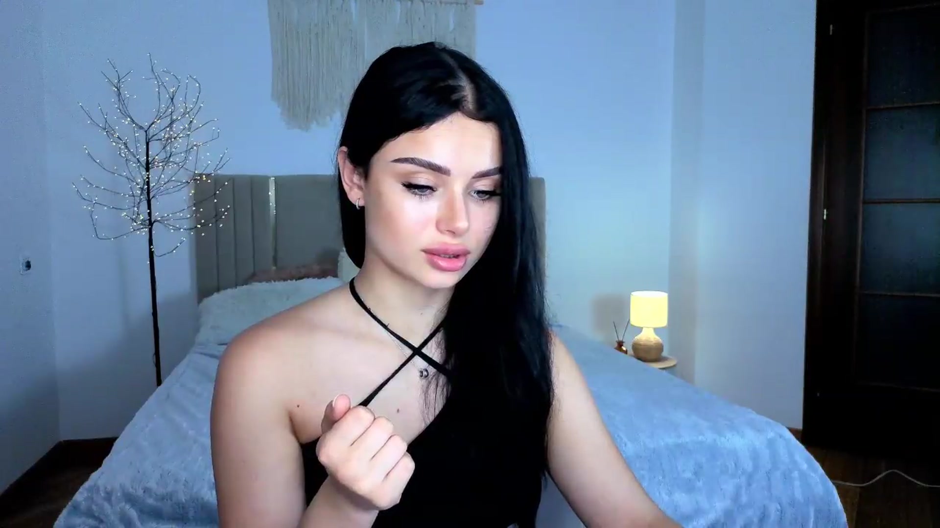 Gallery image thumbnail from Kitty_cut1ee_'s myfreecams stream on, 06/29/2026, 10:47 image 17 of 20