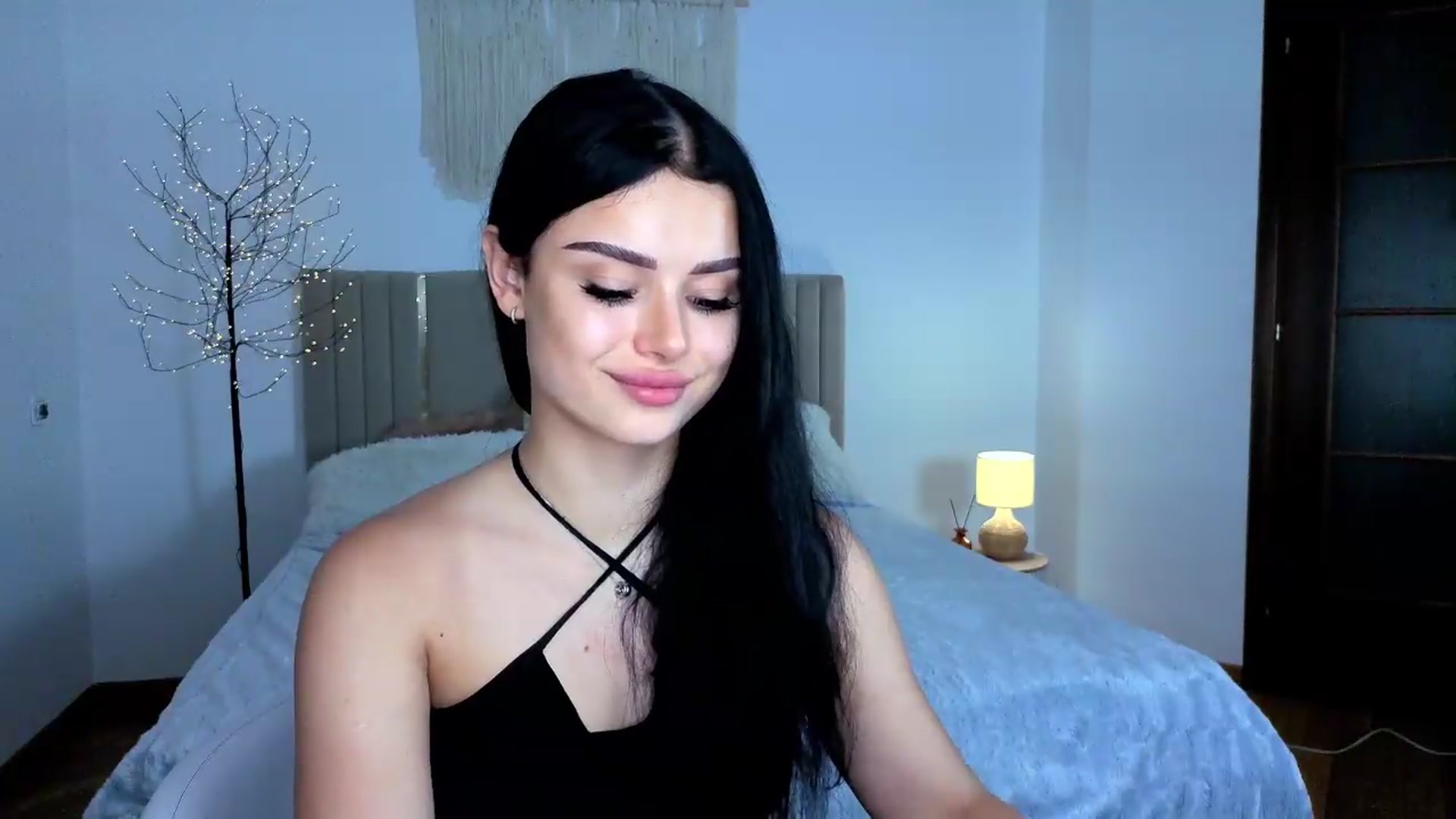 Gallery image thumbnail from Kitty_cut1ee_'s myfreecams stream on, 06/29/2026, 10:47 image 11 of 20