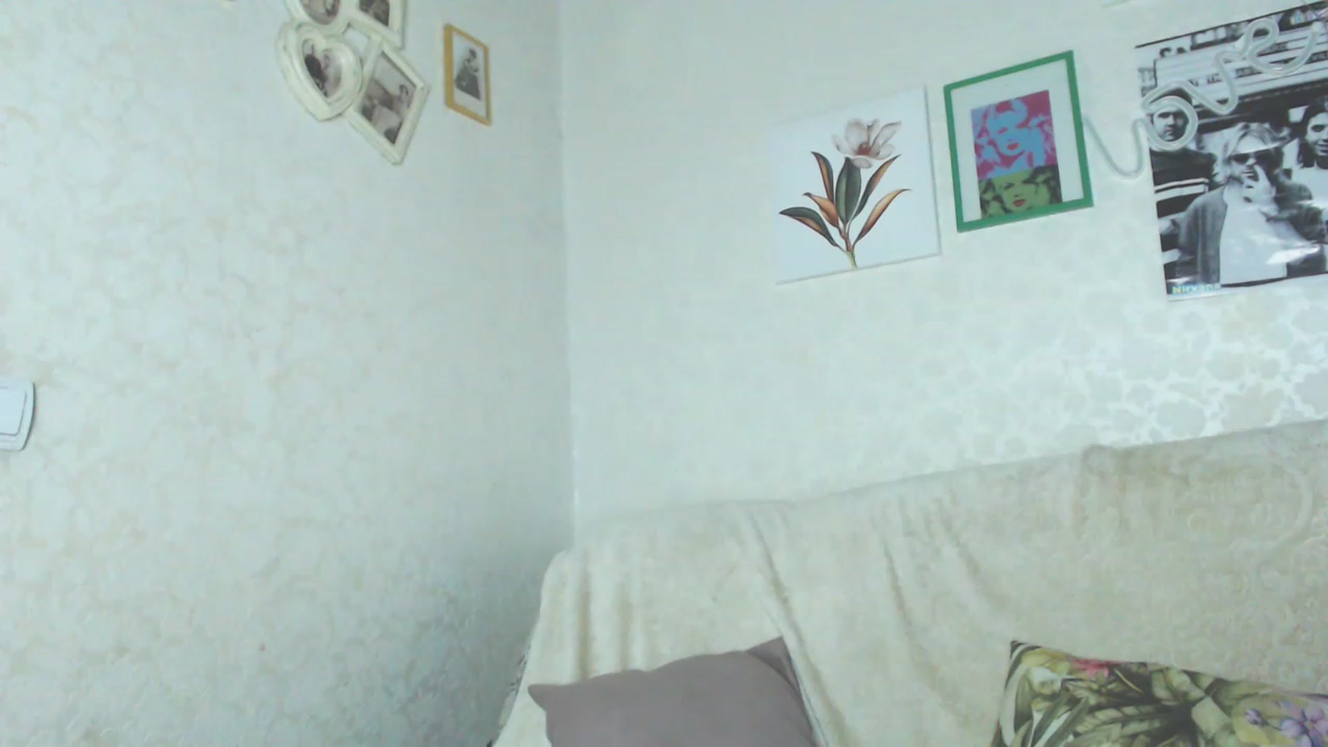 Gallery image thumbnail from Kitty_lover22's myfreecams stream on, 11/21/2022, 05:36 image 19 of 20