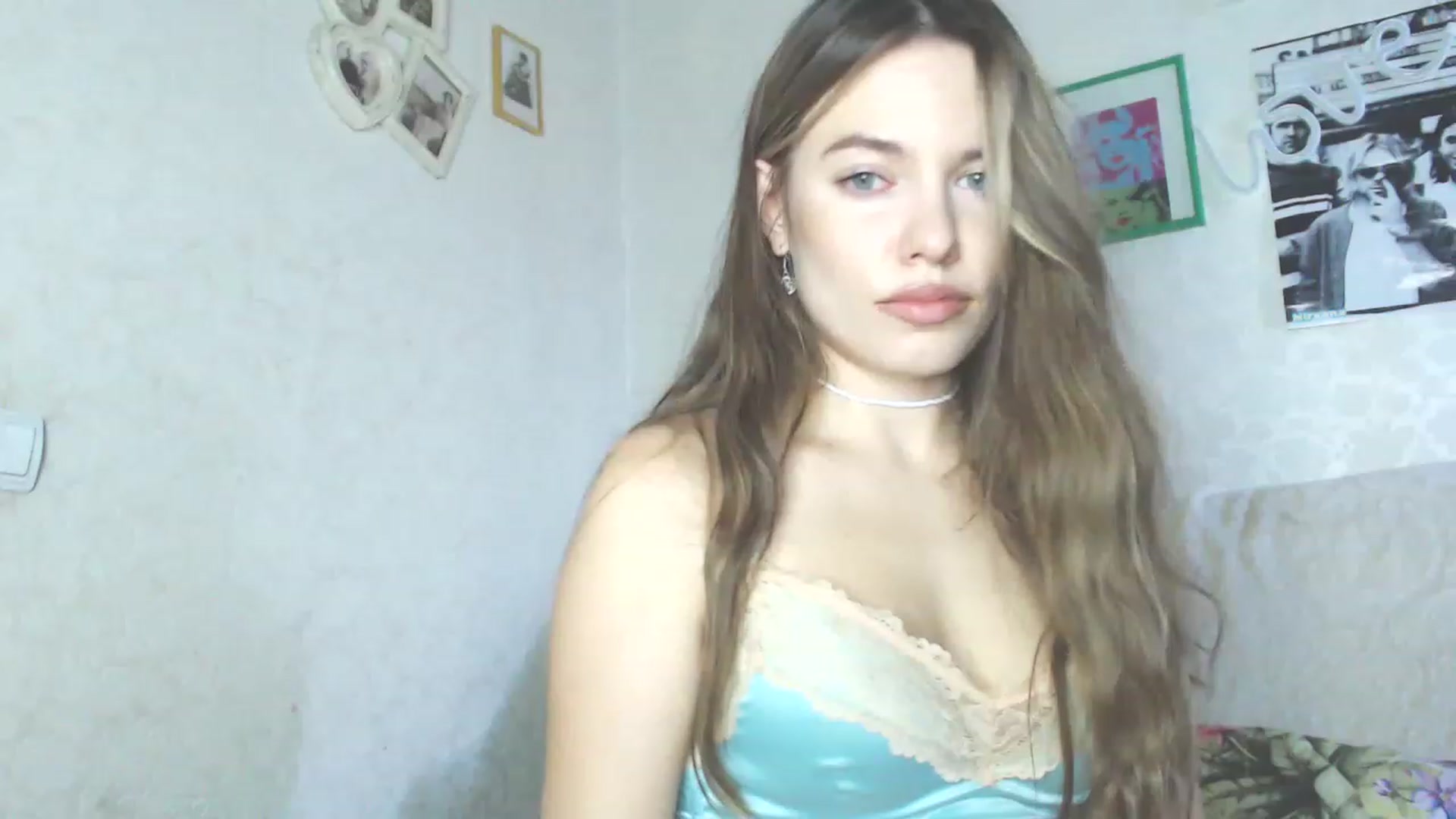 Gallery image thumbnail from Kitty_lover22's myfreecams stream on, 11/21/2022, 05:36 image 14 of 20