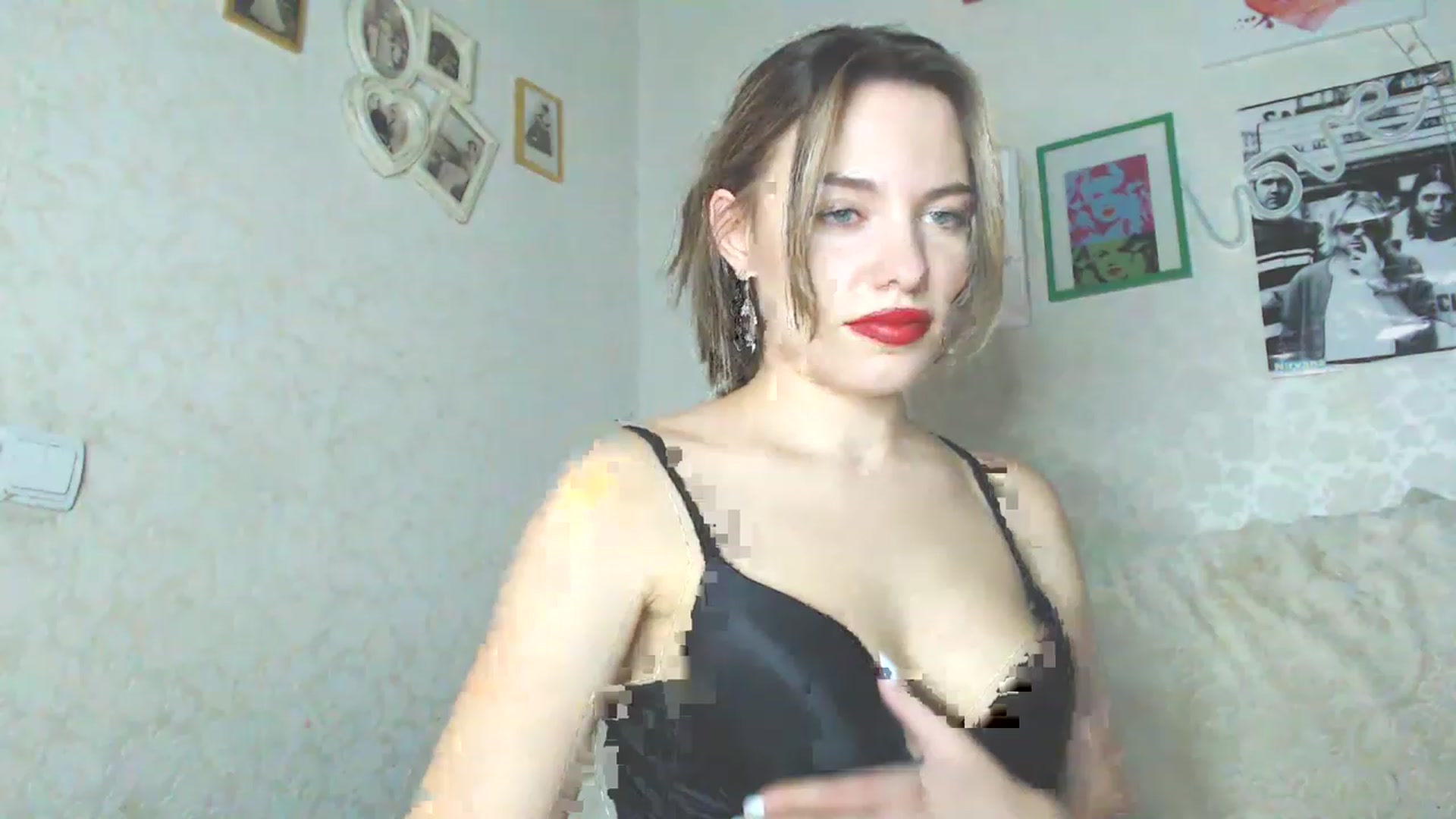 Gallery image thumbnail from Kitty_lover22's myfreecams stream on, 11/21/2022, 10:33 image 11 of 20