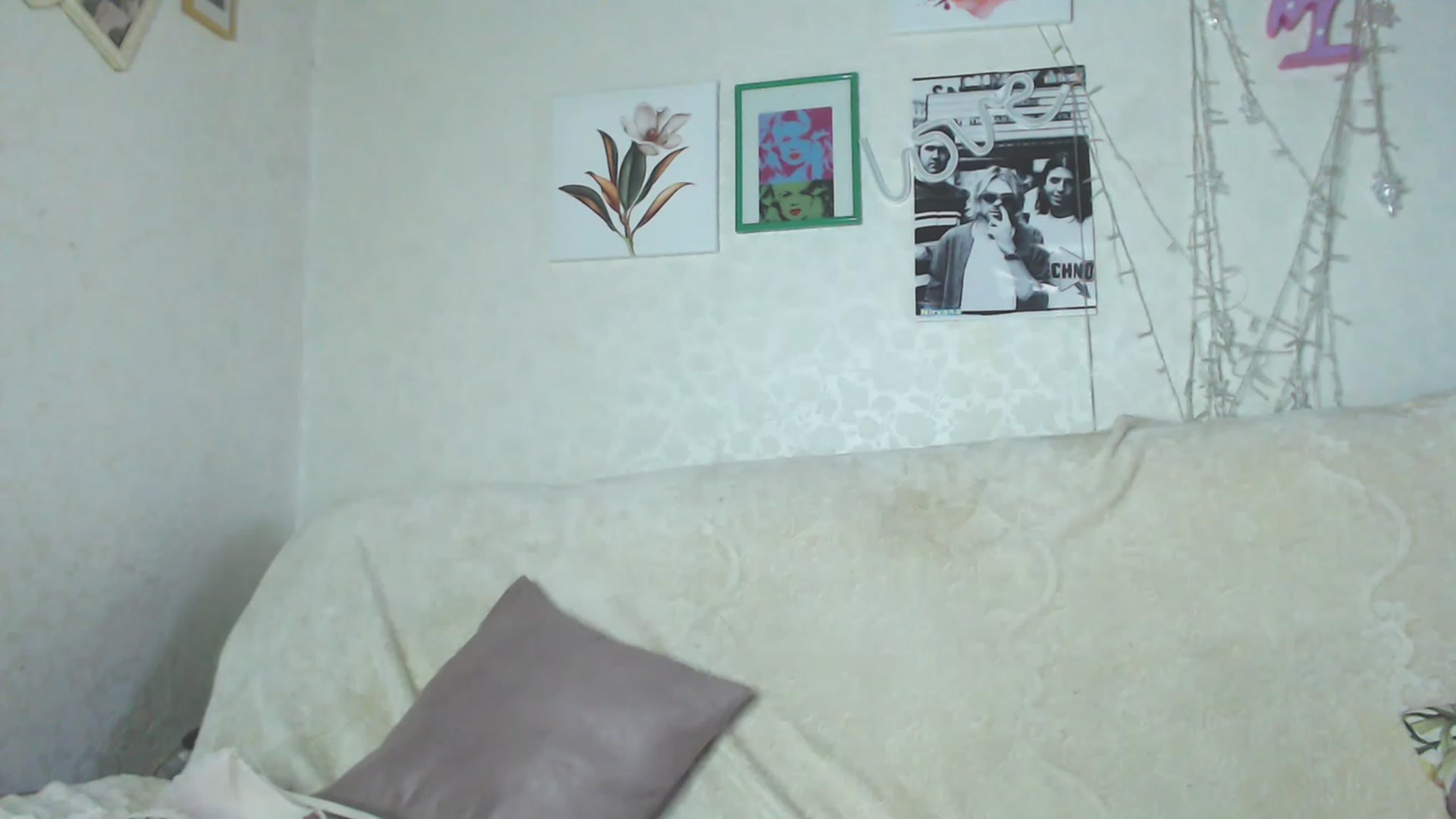 Gallery image thumbnail from Kitty_lover22's myfreecams stream on, 11/23/2022, 08:25 image 3 of 20