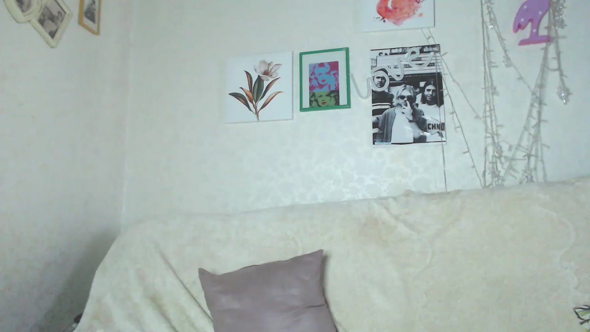 Gallery image thumbnail from Kitty_lover22's myfreecams stream on, 11/23/2022, 08:25 image 19 of 20