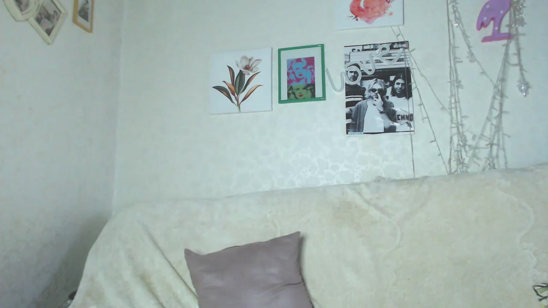 Gallery image thumbnail from Kitty_lover22's myfreecams stream on, 11/23/2022, 08:25 image 20 of 20