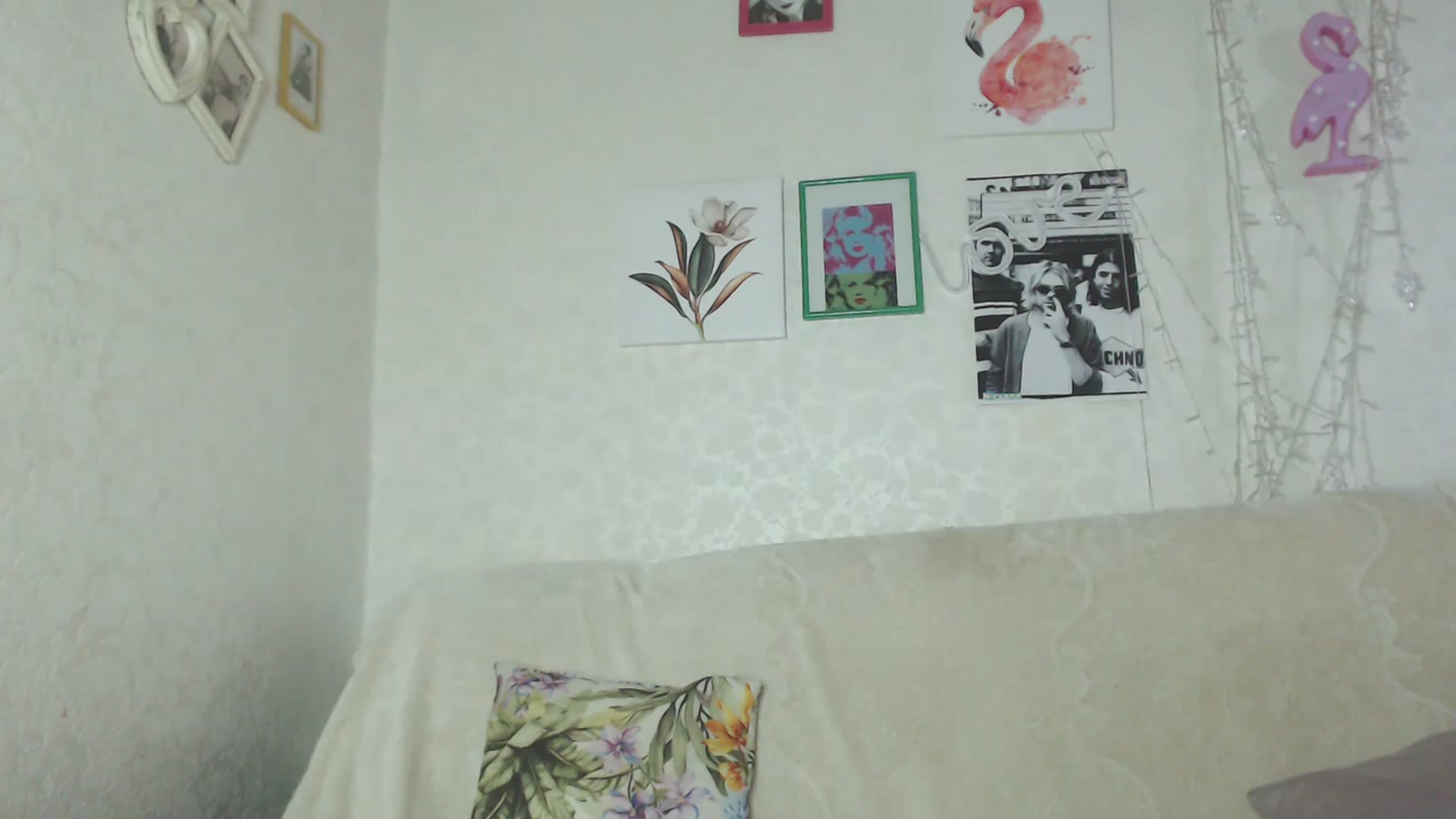 Gallery image thumbnail from Kitty_lover22's myfreecams stream on, 11/28/2022, 05:36 image 1 of 20