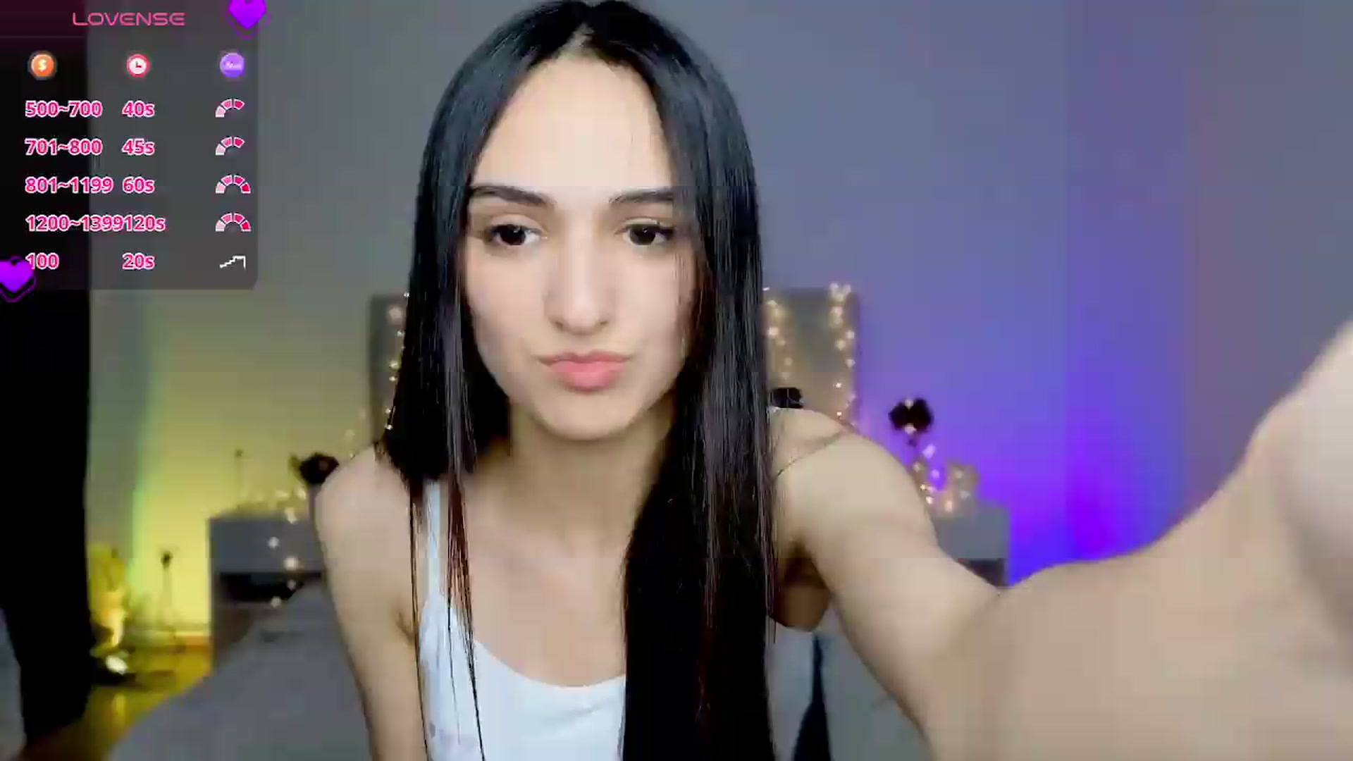 Gallery image thumbnail from Kitty_mi1a's myfreecams stream on, 07/01/2026, 01:05 image 8 of 20