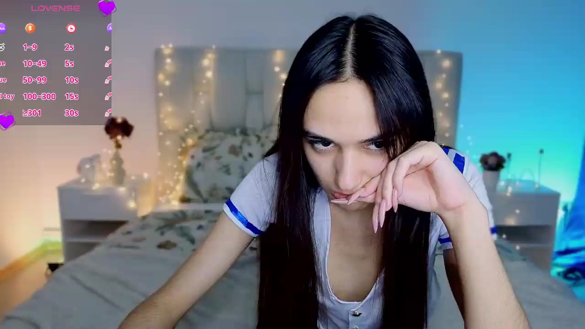 Gallery image thumbnail from Kitty_mi1a's myfreecams stream on, 07/06/2026, 02:05 image 13 of 20