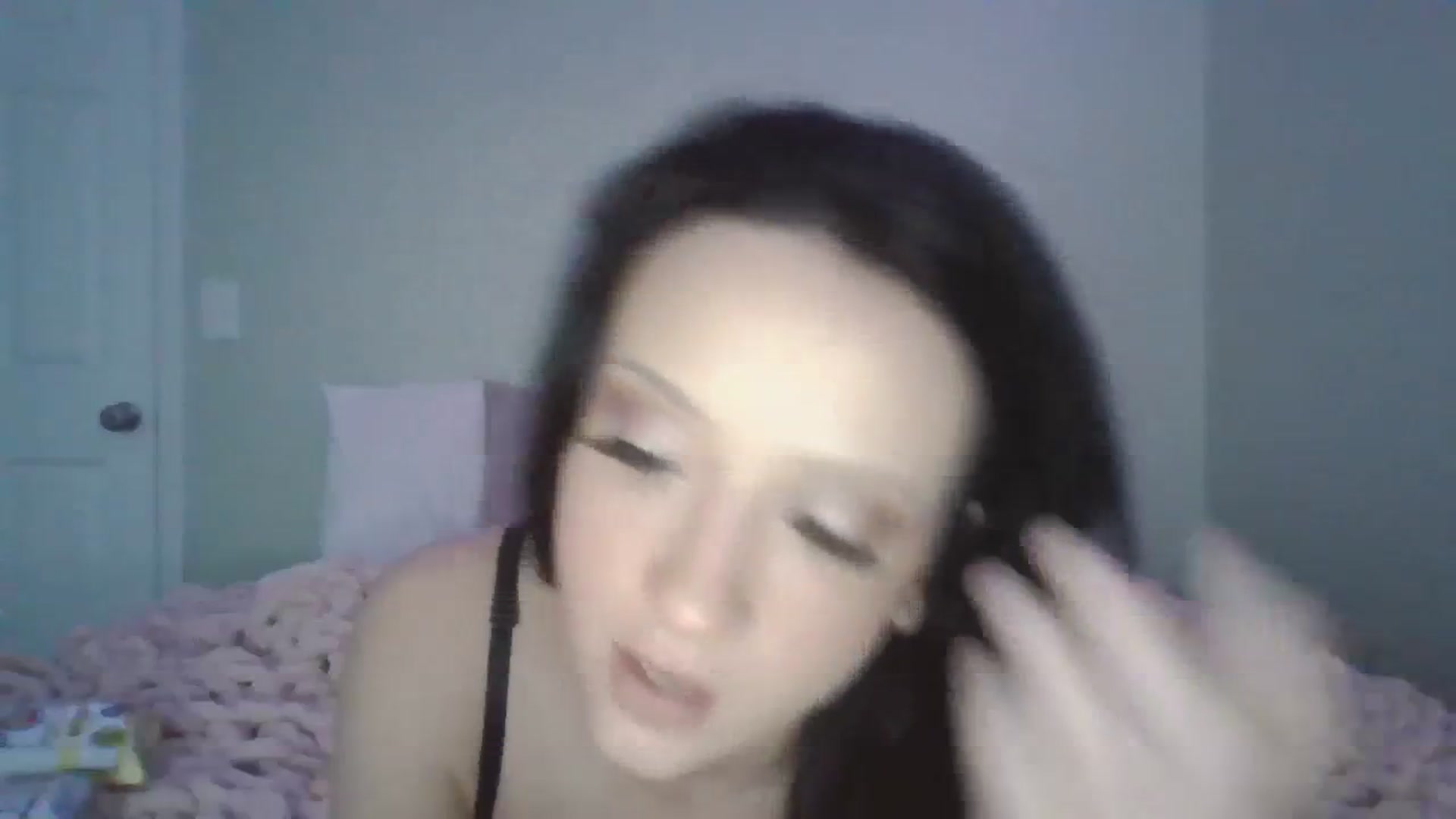 Gallery image thumbnail from Kittygames's myfreecams stream on, 03/29/2024, 24:48 image 4 of 20