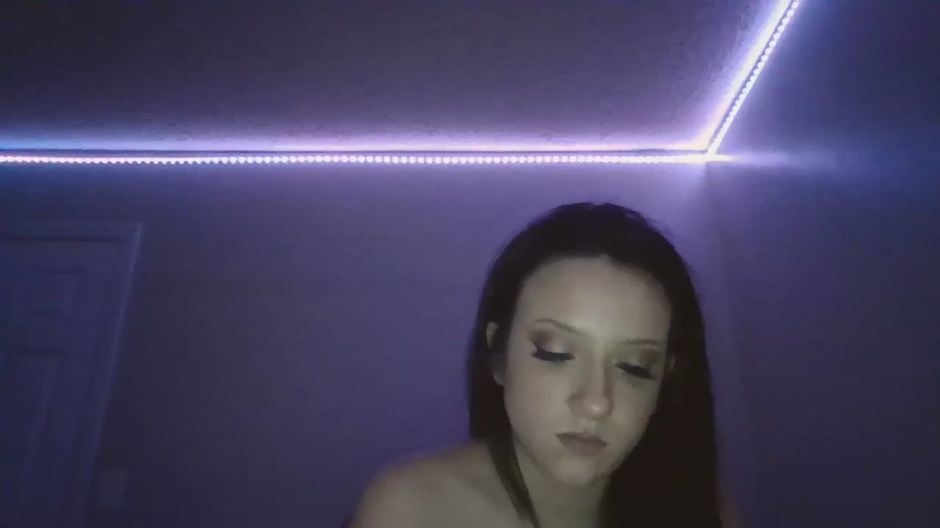Gallery image thumbnail from Kittygames's myfreecams stream on, 03/29/2024, 03:20 image 20 of 20