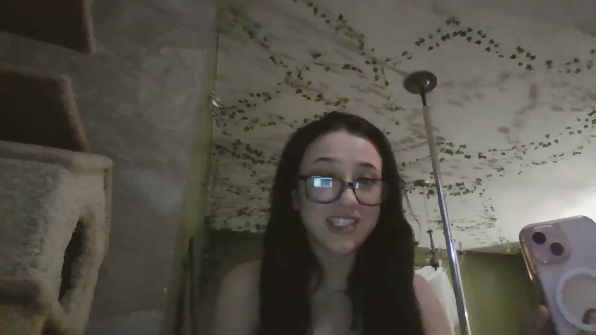 Gallery image thumbnail from Kittygames's myfreecams stream on, 04/11/2024, 08:09 image 12 of 20