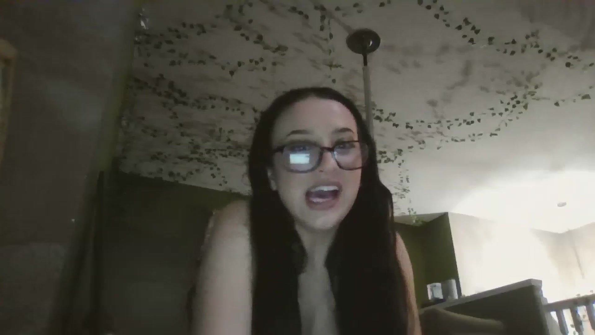 Gallery image thumbnail from Kittygames's myfreecams stream on, 04/11/2024, 08:09 image 4 of 20