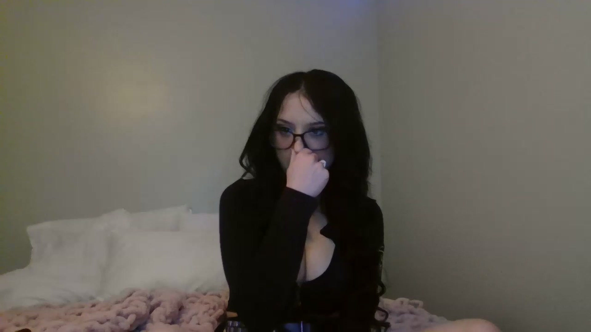 Gallery image thumbnail from Kittygames's myfreecams stream on, 04/29/2024, 01:25 image 10 of 20