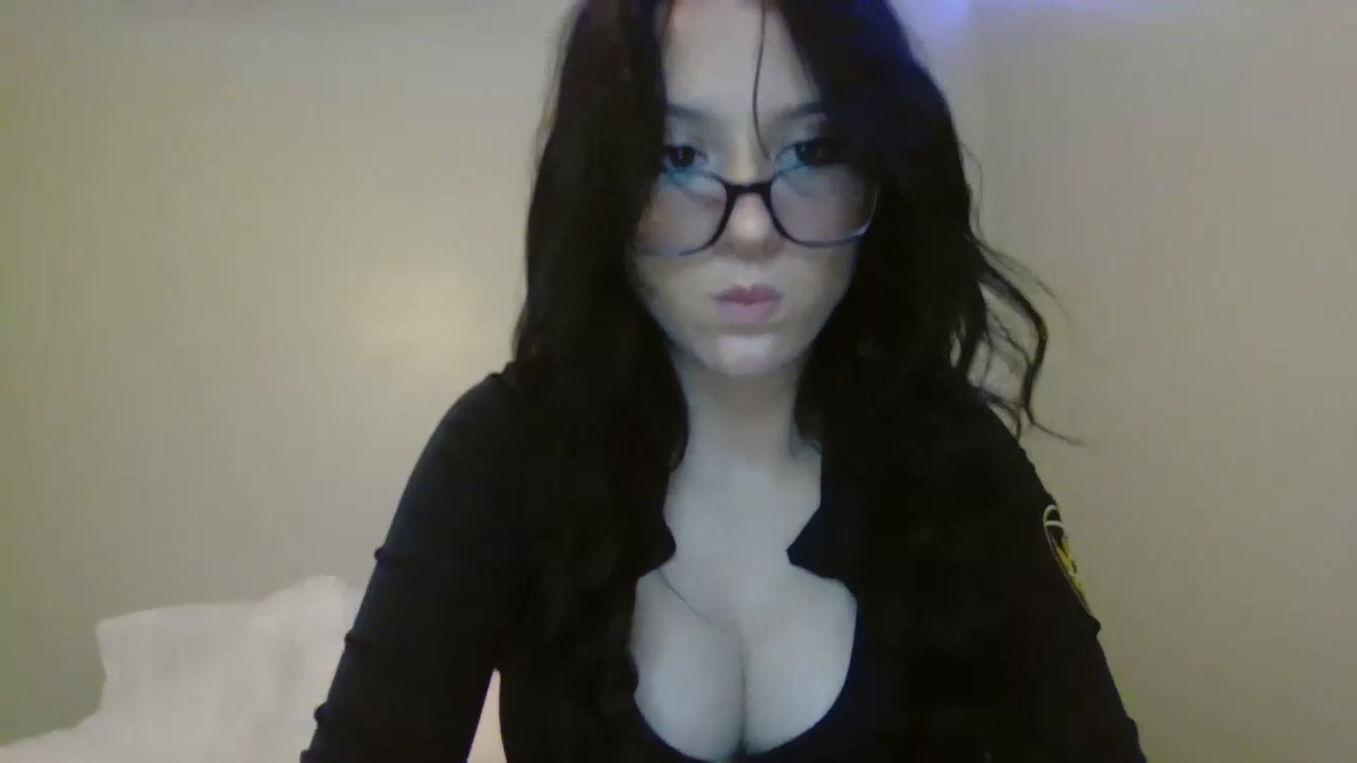 Gallery image thumbnail from Kittygames's myfreecams stream on, 04/29/2024, 01:25 image 6 of 20