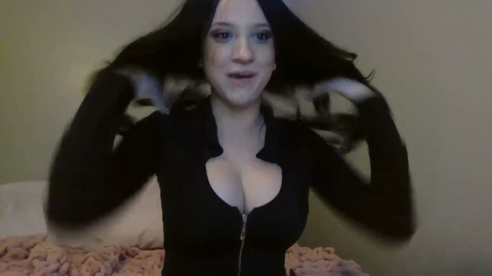 Gallery image thumbnail from Kittygames's myfreecams stream on, 04/29/2024, 02:27 image 19 of 20
