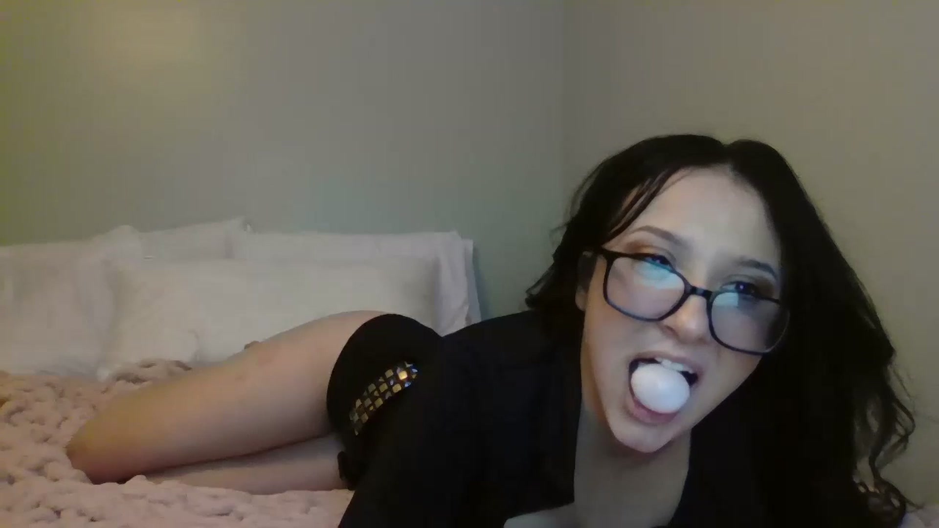 Gallery image thumbnail from Kittygames's myfreecams stream on, 04/29/2024, 03:39 image 2 of 20