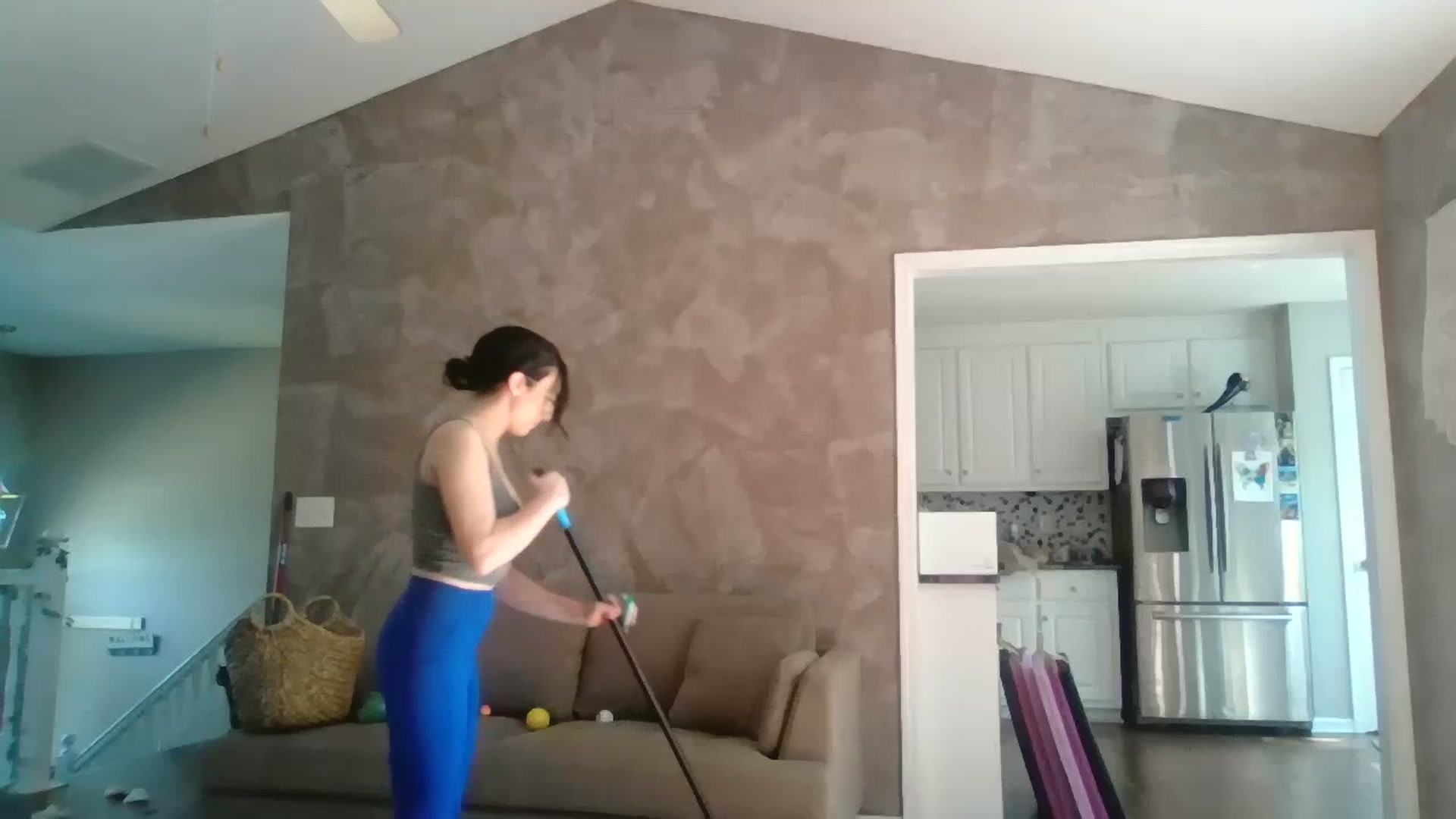 Gallery image thumbnail from Kittygames's myfreecams stream on, 05/06/2024, 20:52 image 10 of 20