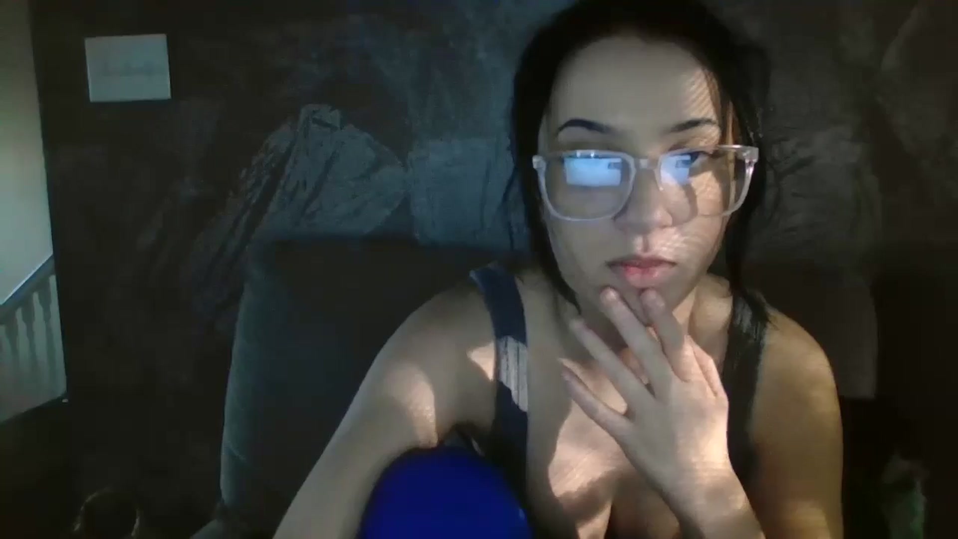 Gallery image thumbnail from Kittygames's myfreecams stream on, 05/06/2024, 23:18 image 9 of 20