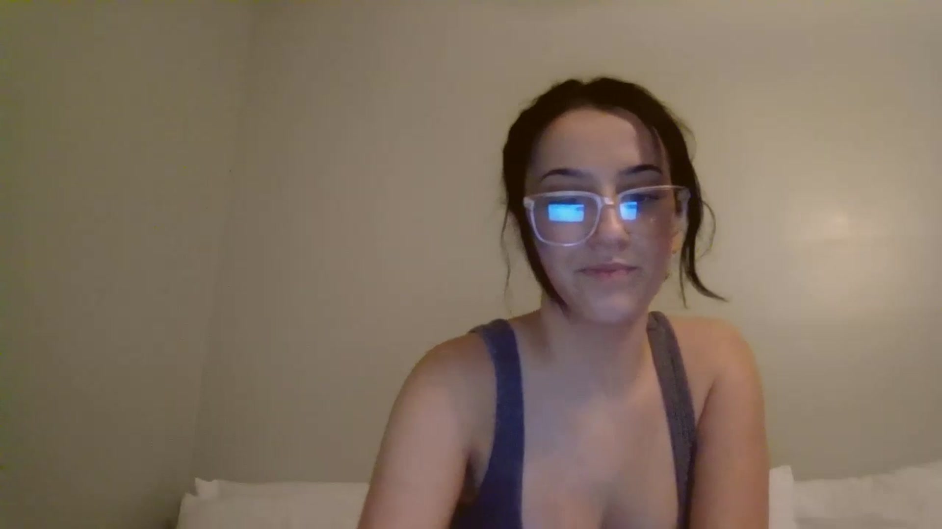Gallery image thumbnail from Kittygames's myfreecams stream on, 05/06/2024, 23:18 image 15 of 20