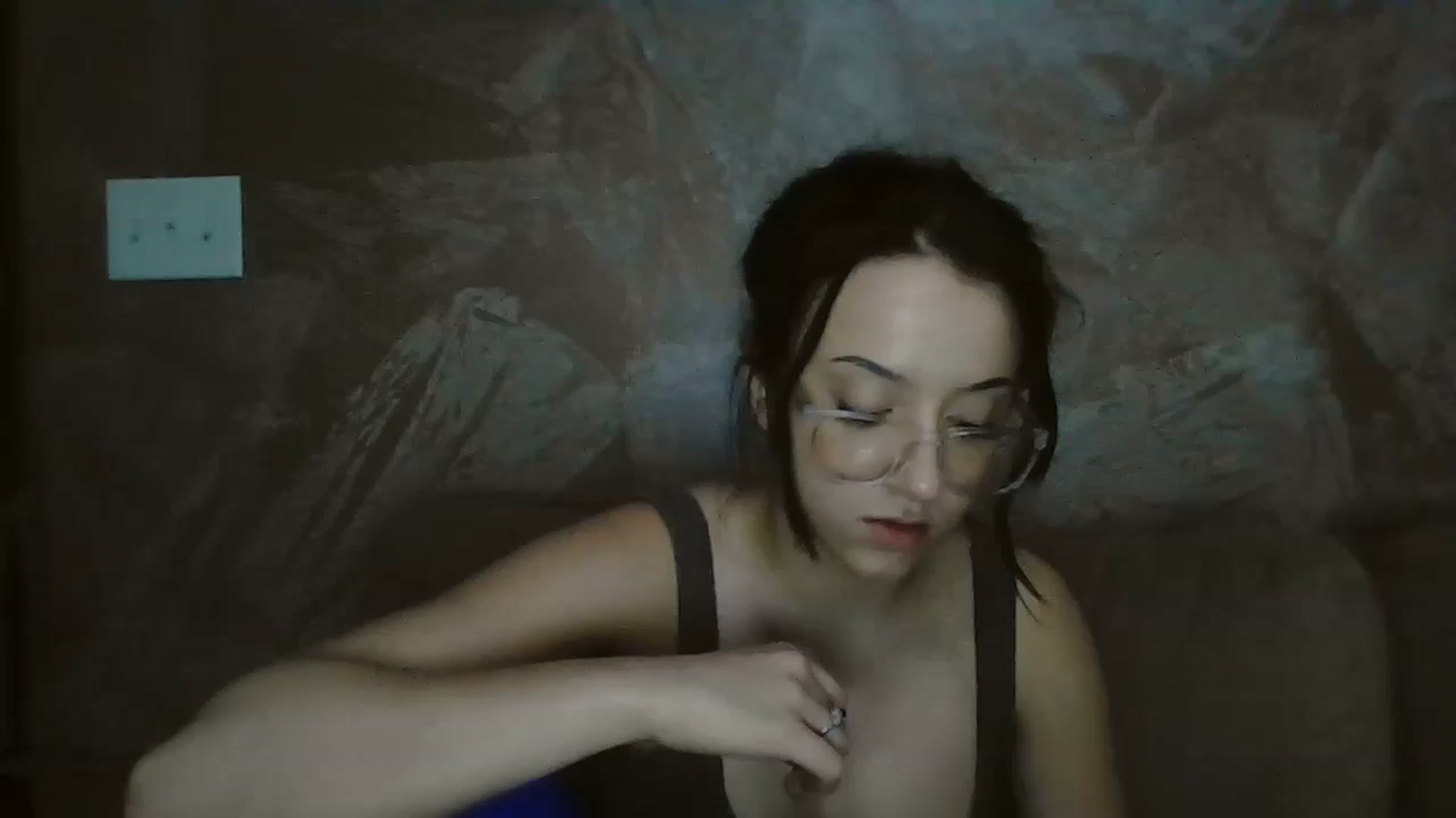 Gallery image thumbnail from Kittygames's myfreecams stream on, 05/07/2024, 24:58 image 14 of 20