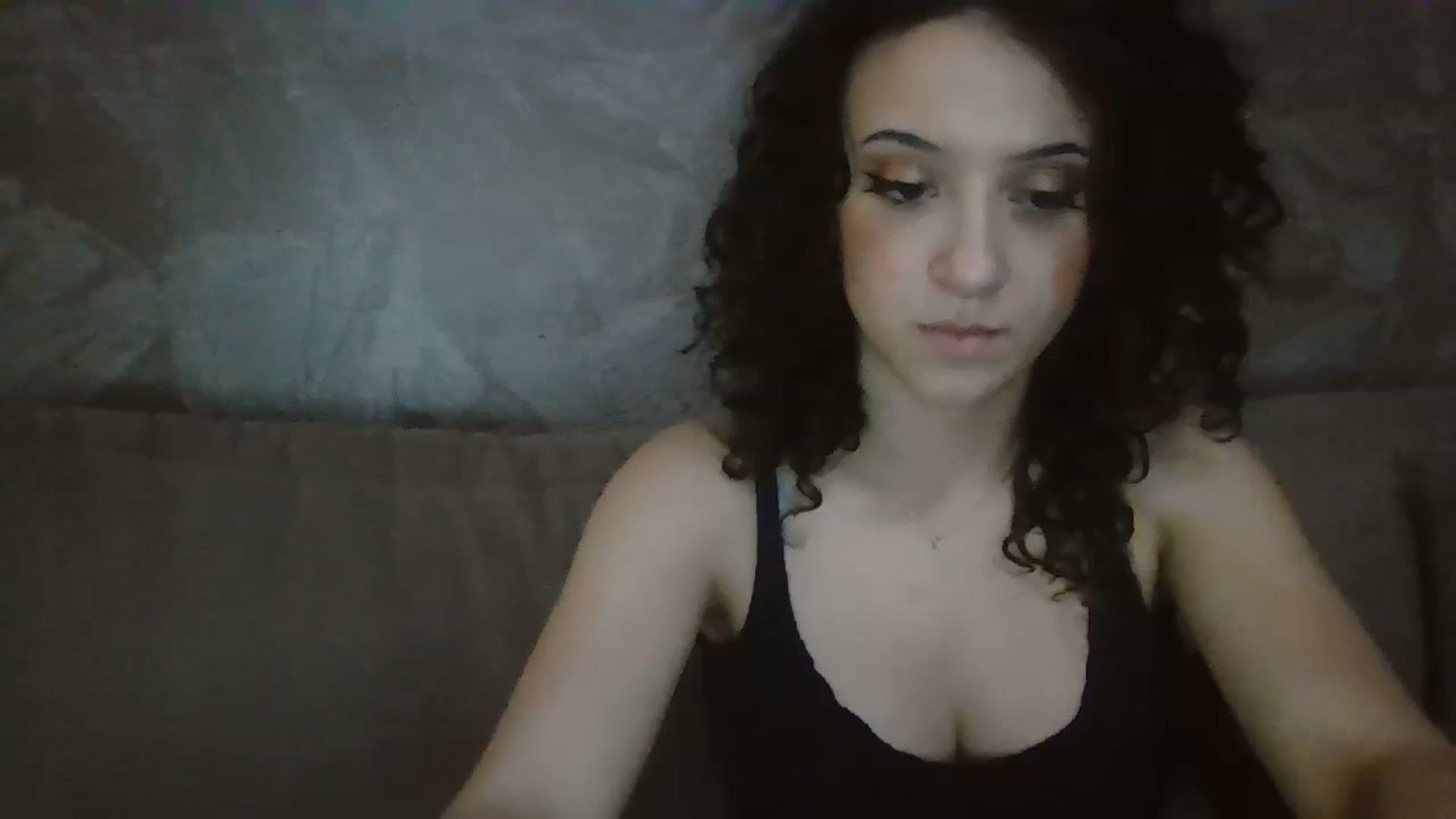 Gallery image thumbnail from Kittygames's myfreecams stream on, 05/10/2024, 07:47 image 13 of 20