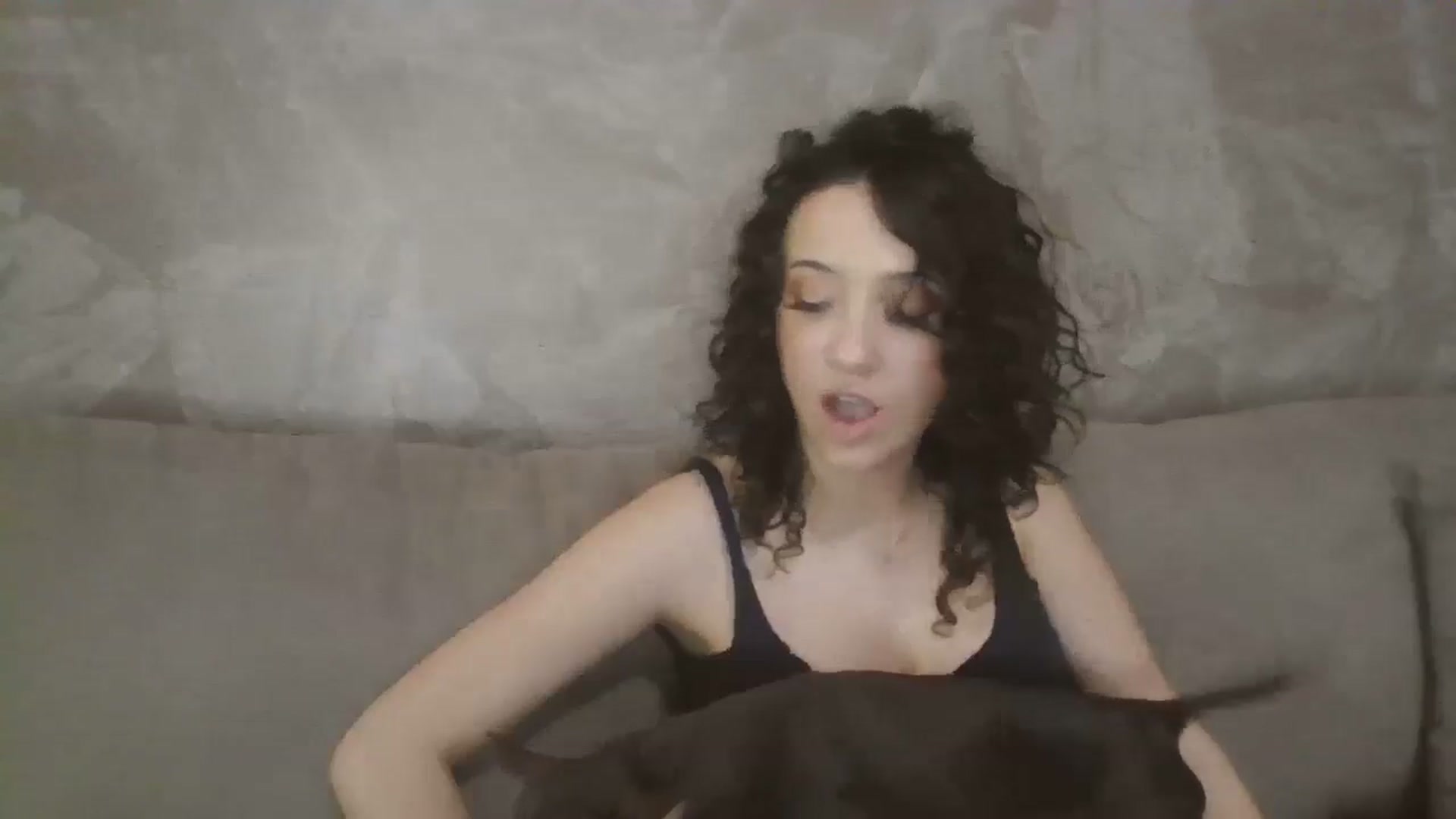 Gallery image thumbnail from Kittygames's myfreecams stream on, 05/10/2024, 08:09 image 5 of 20