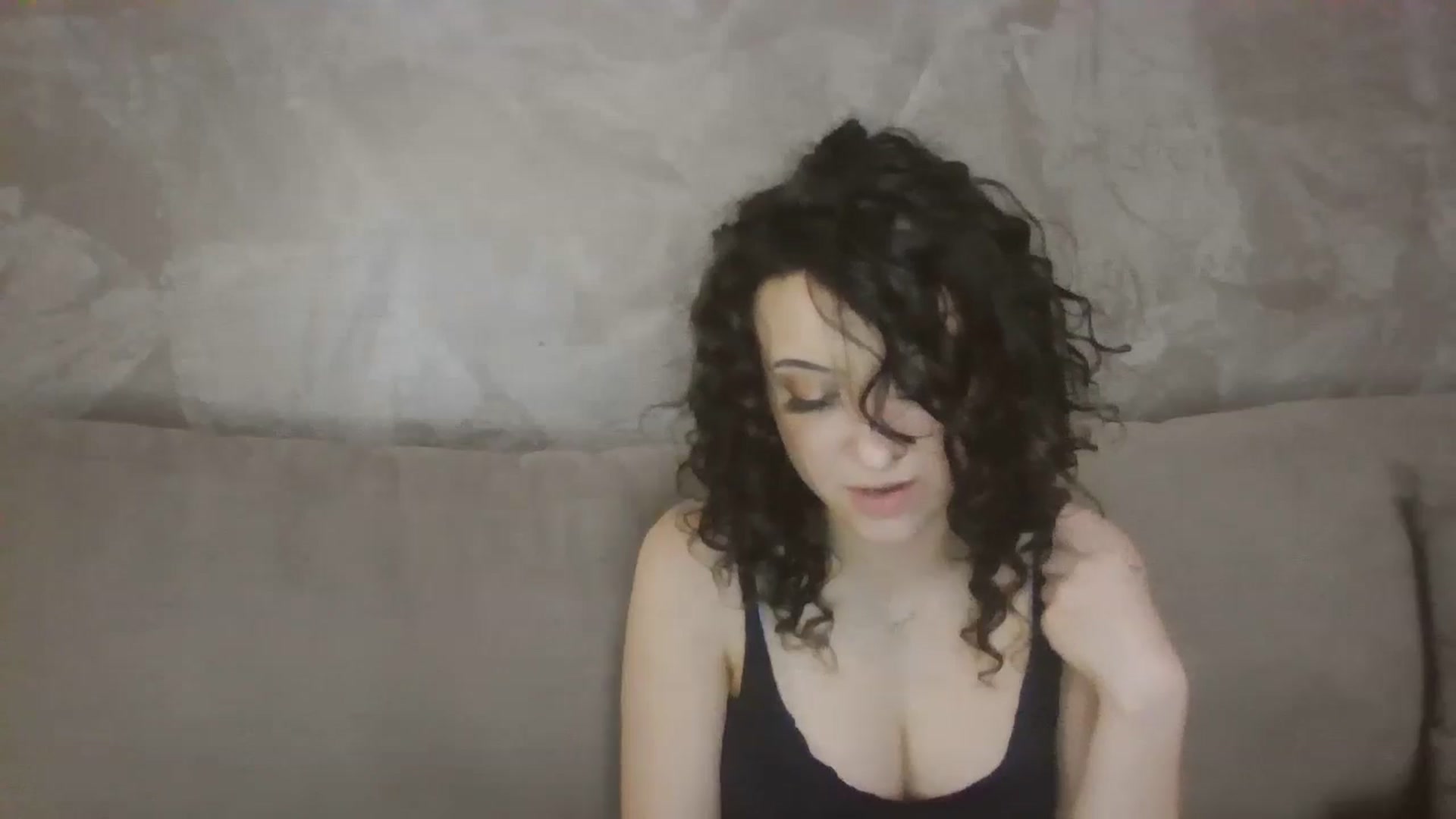 Gallery image thumbnail from Kittygames's myfreecams stream on, 05/10/2024, 08:09 image 11 of 20