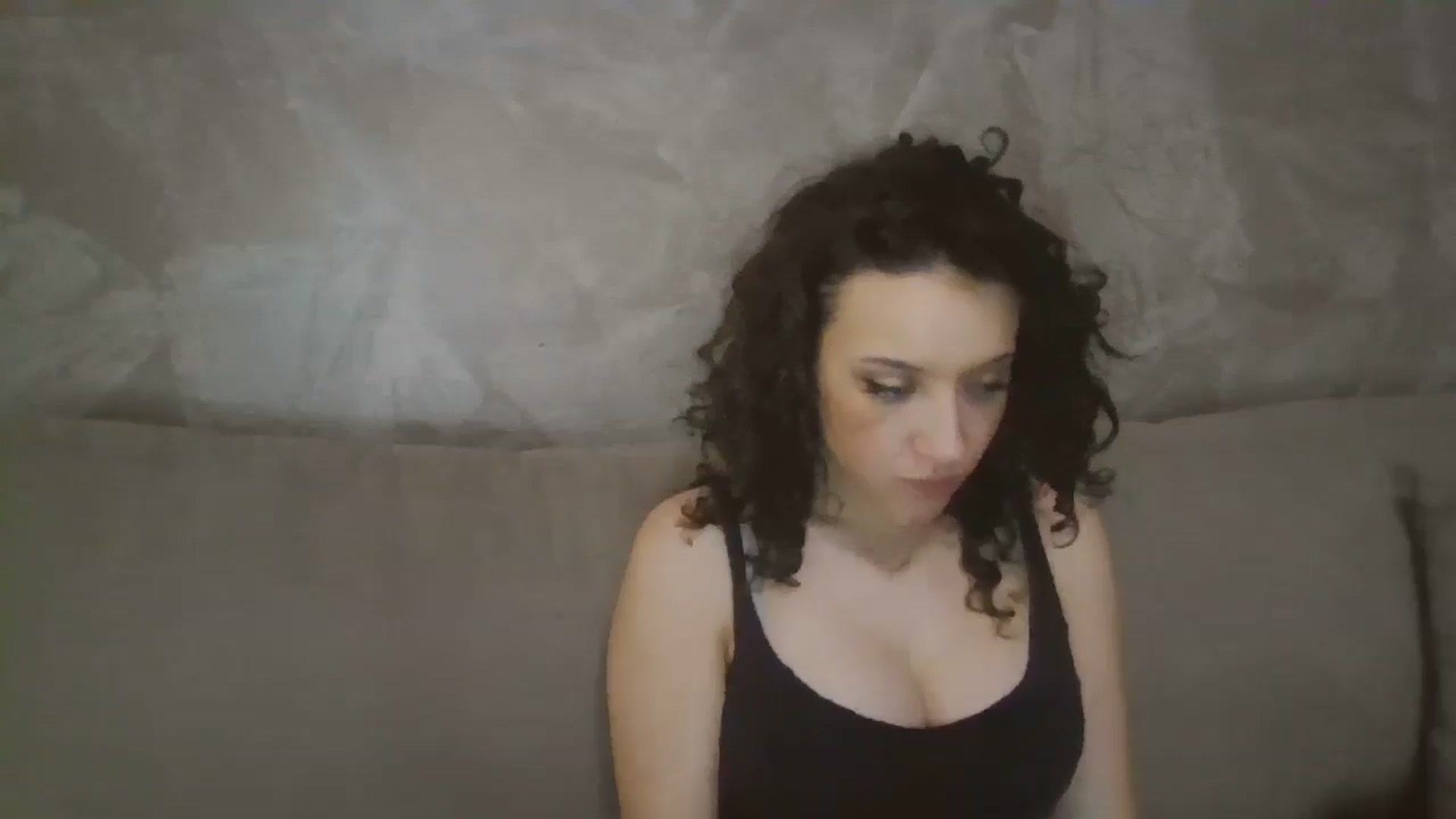 Gallery image thumbnail from Kittygames's myfreecams stream on, 05/10/2024, 08:09 image 14 of 20