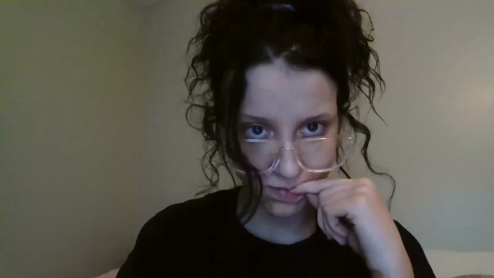 Gallery image thumbnail from Kittygames's myfreecams stream on, 05/13/2024, 06:39 image 18 of 20