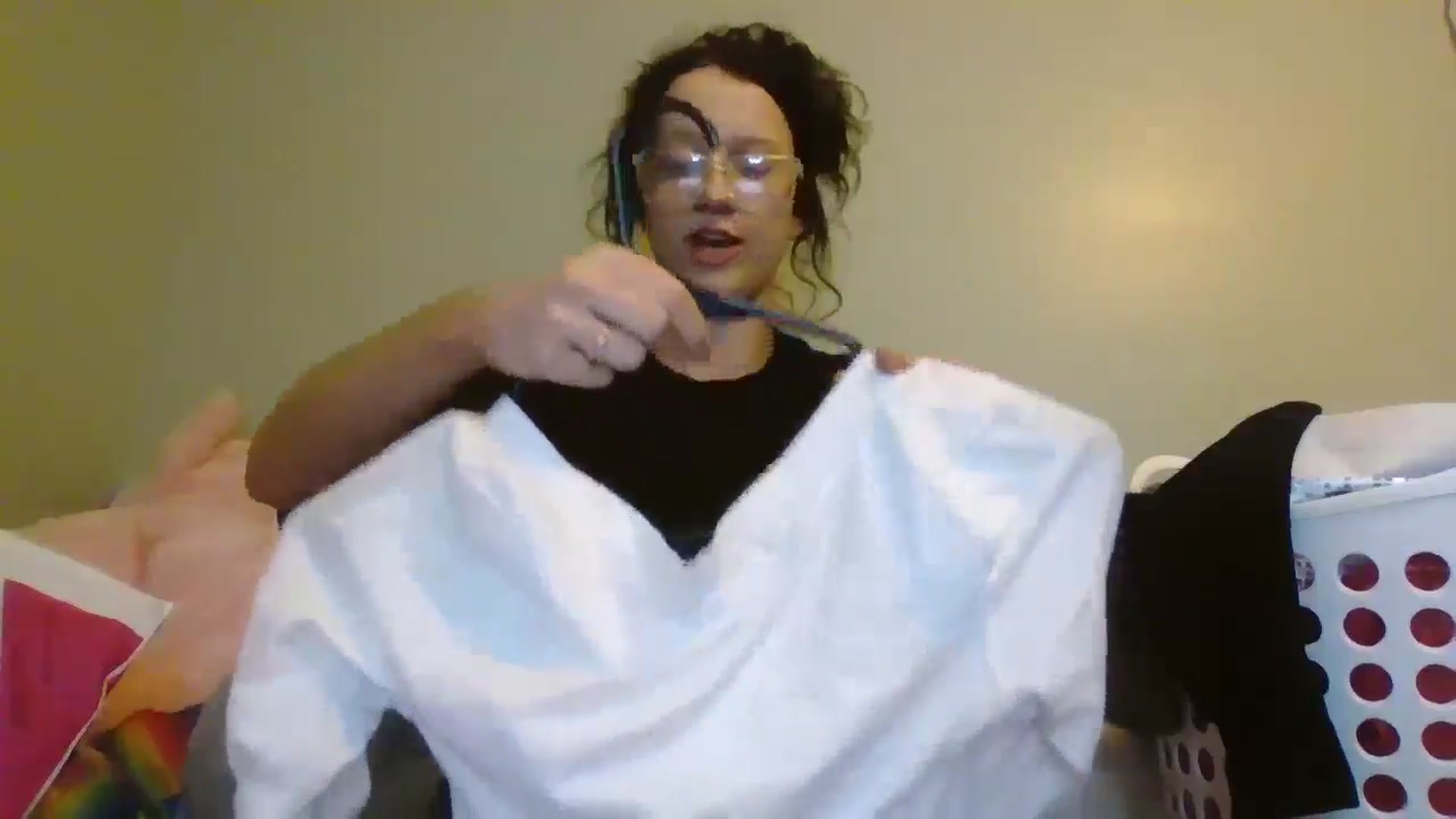 Gallery image thumbnail from Kittygames's myfreecams stream on, 05/13/2024, 10:16 image 11 of 20