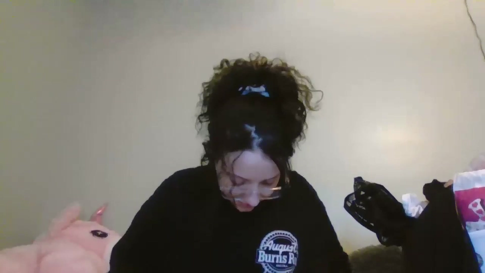 Gallery image thumbnail from Kittygames's myfreecams stream on, 05/13/2024, 10:16 image 8 of 20