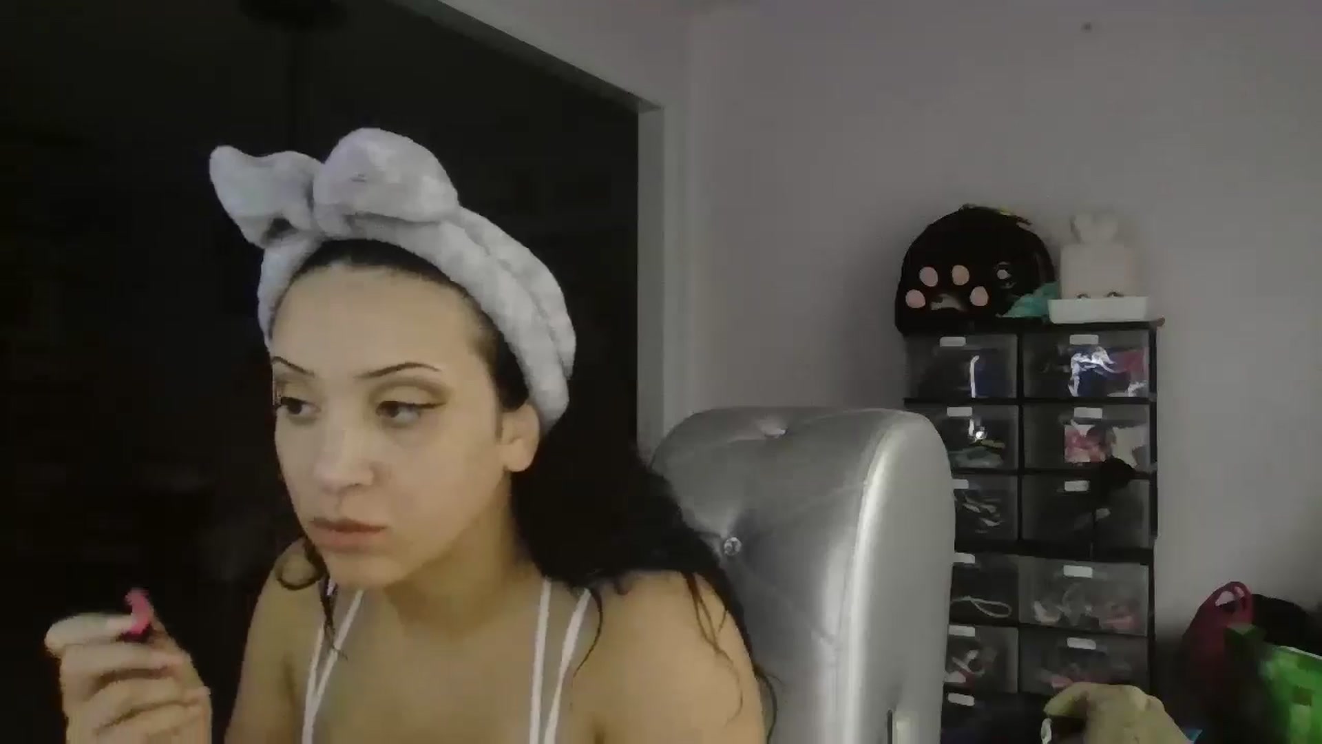 Gallery image thumbnail from Kittygames's myfreecams stream on, 06/04/2025, 19:41 image 7 of 20