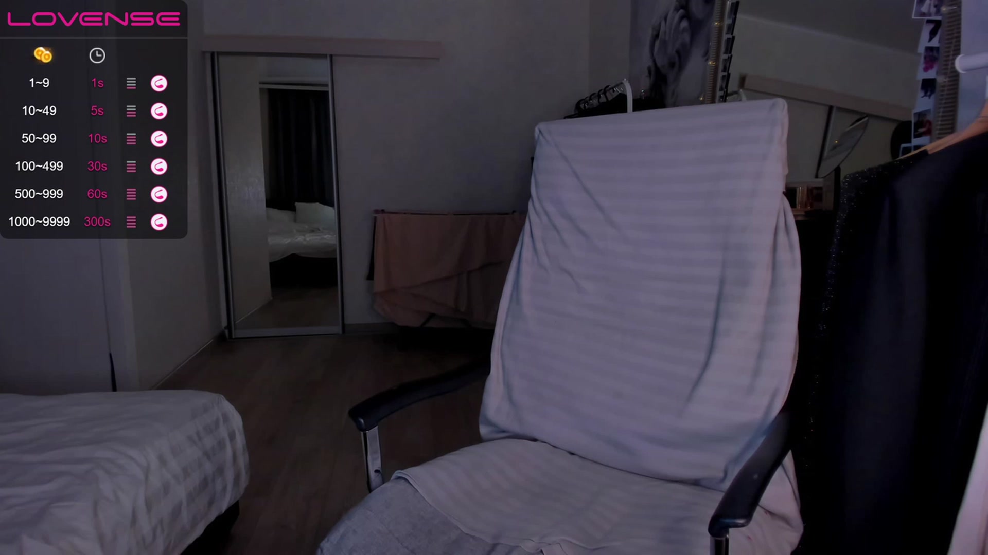 Gallery image thumbnail from Kittygirl18's myfreecams stream on, 11/19/2022, 20:43 image 15 of 20