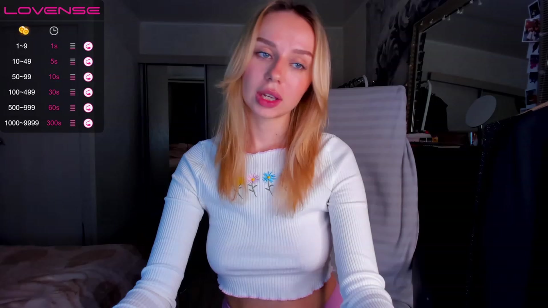 Gallery image thumbnail from Kittygirl18's myfreecams stream on, 11/20/2022, 21:41 image 17 of 20